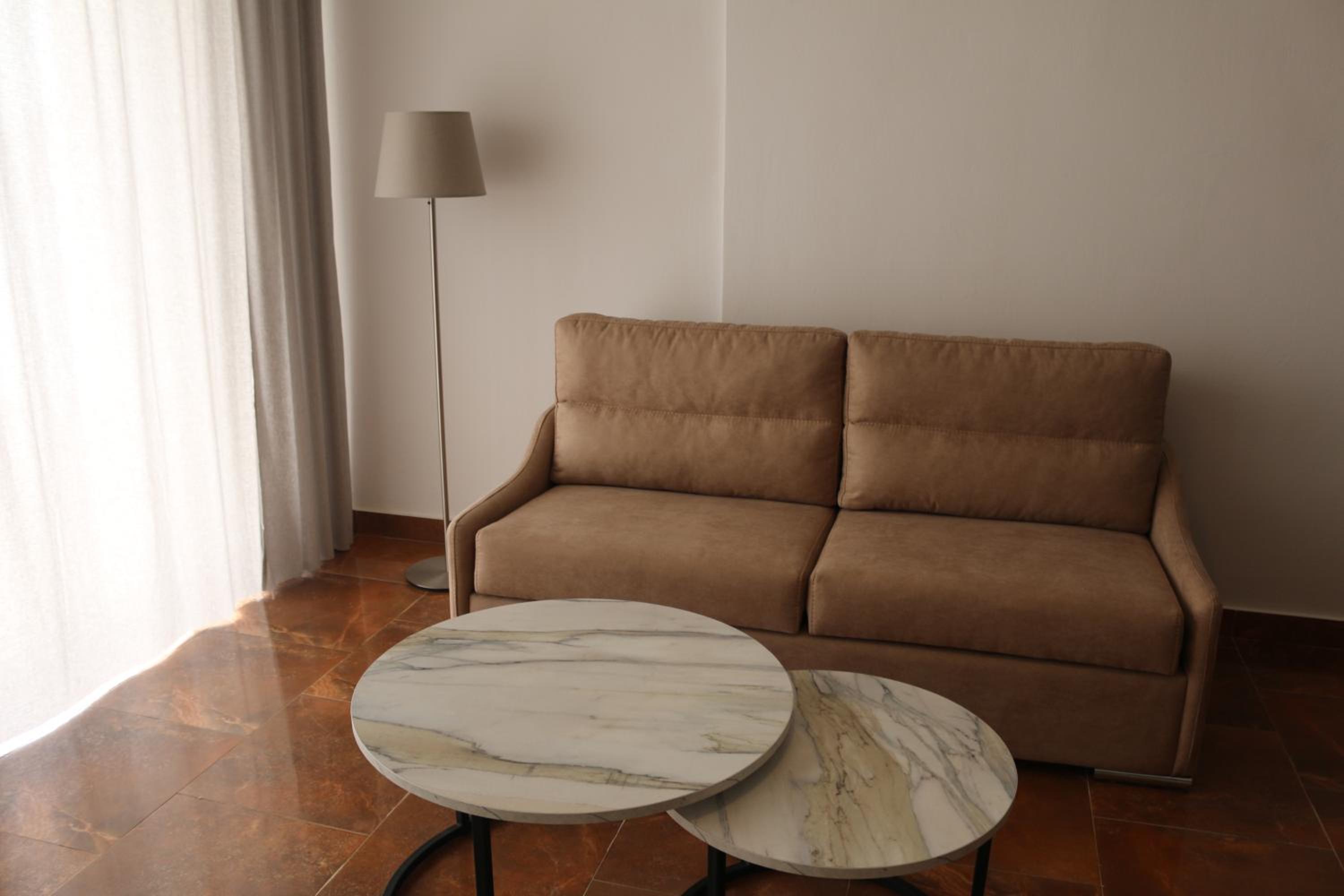 Two Worlds Sea View Apartment