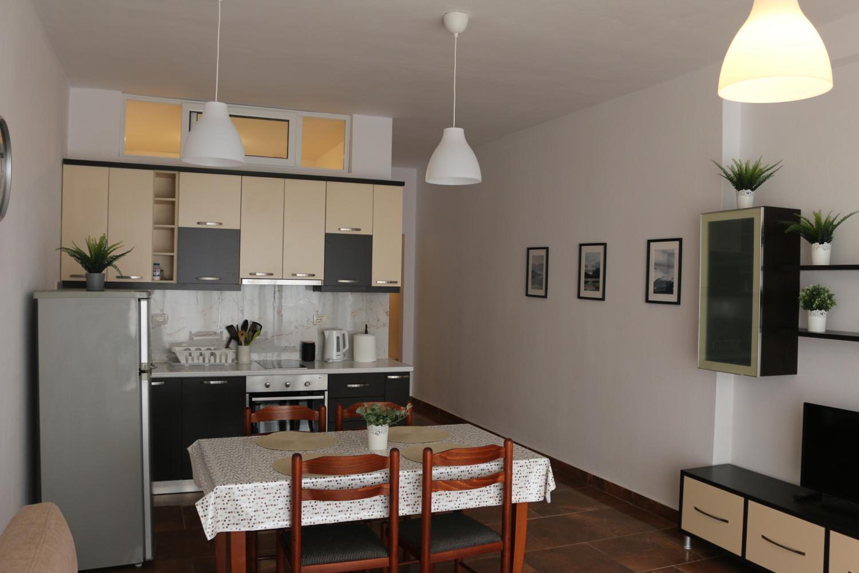 Two Worlds Sea View Apartment