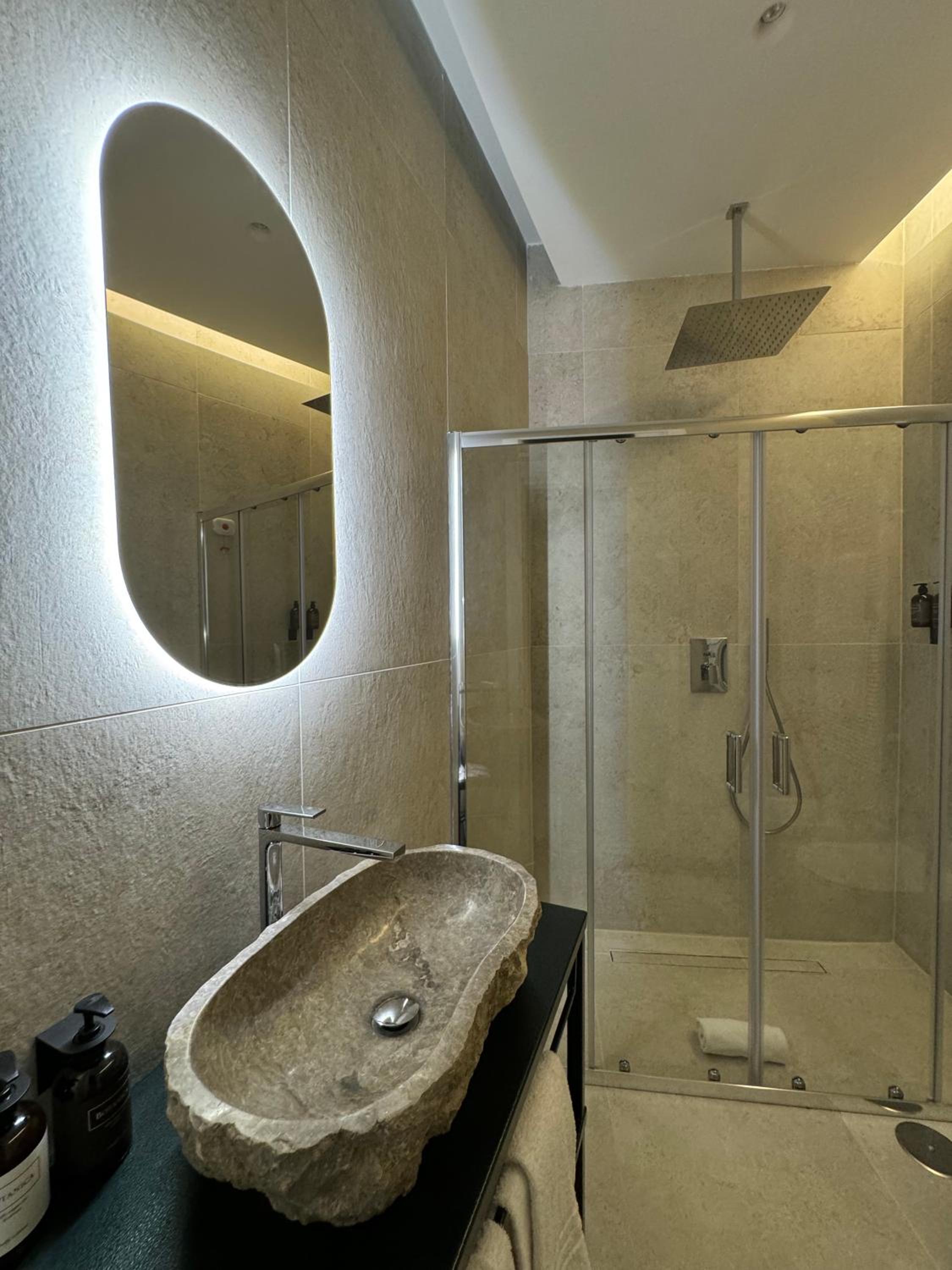 Anno13Suites
