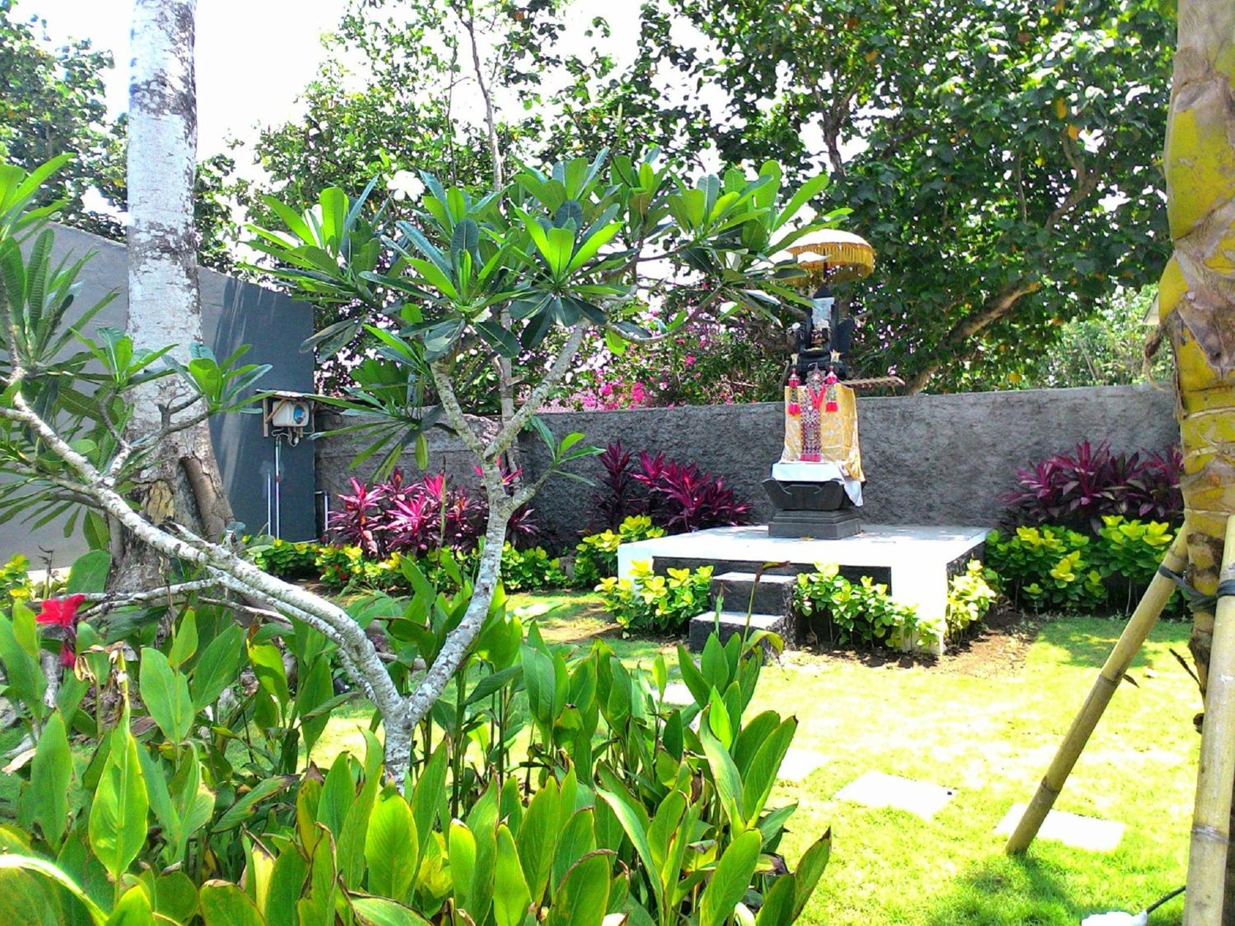D'Mell Bali