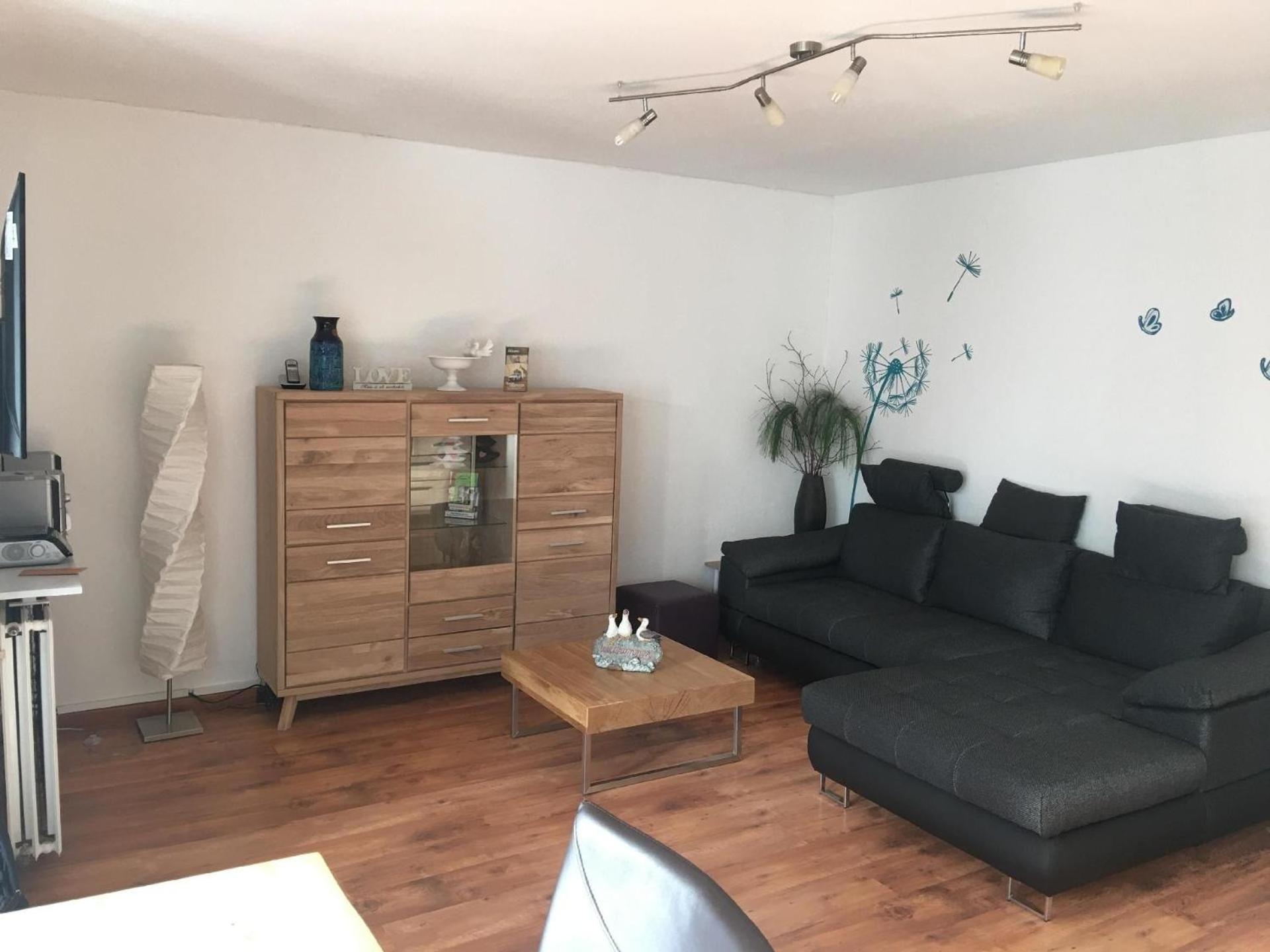 Tolles Ferienhaus in Burhave mit Grill, Terrasse und Garten
