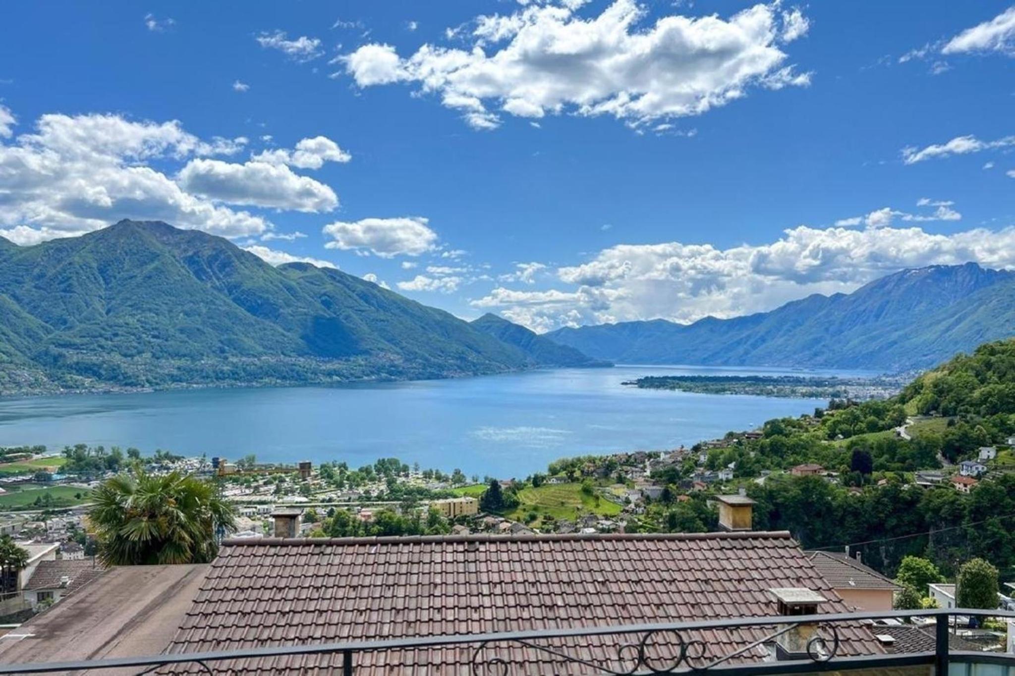 Renoviertes Tessiner Haus mit Weitblick und Sonne
