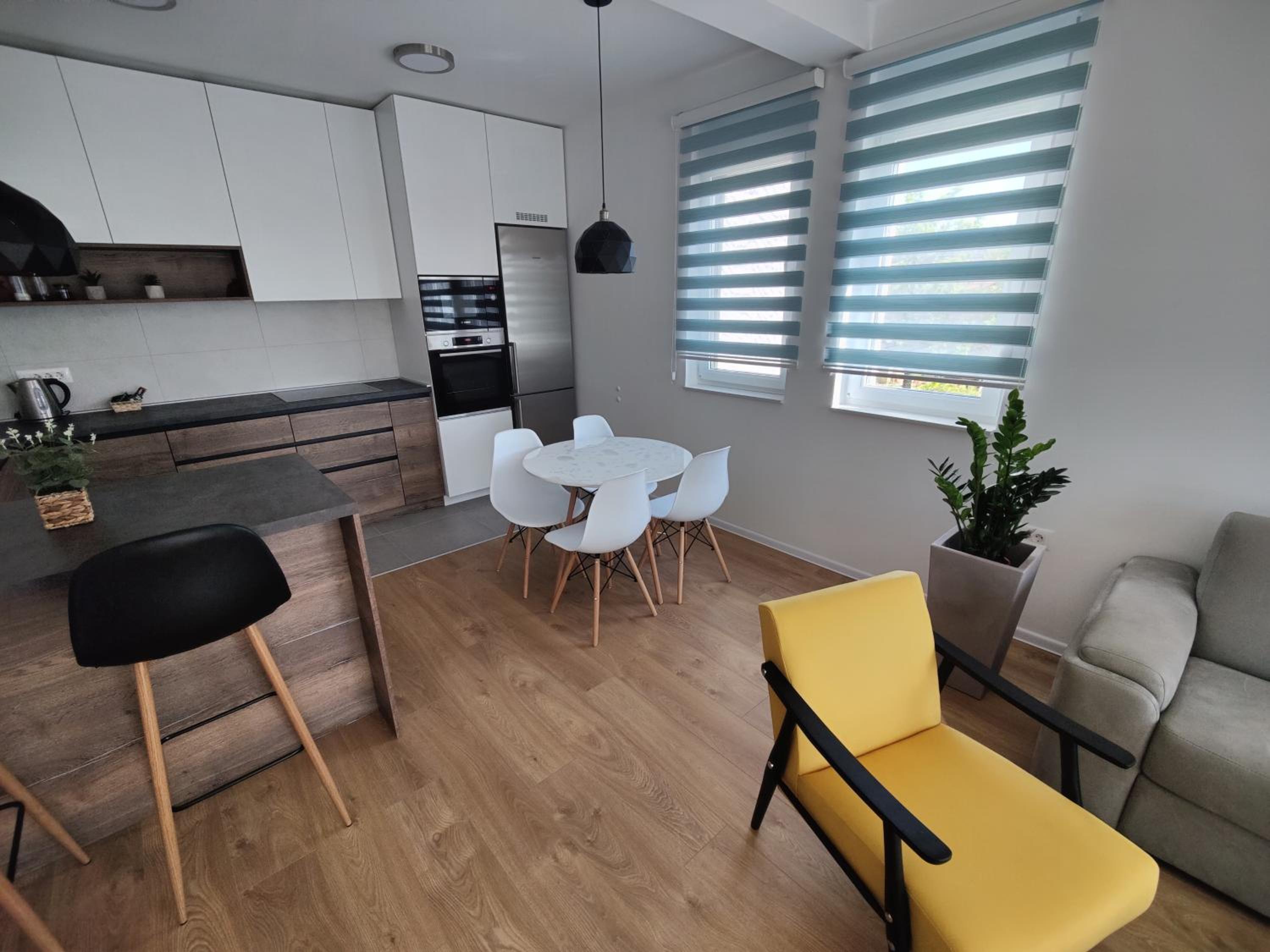 Sunflower Apartments view 3