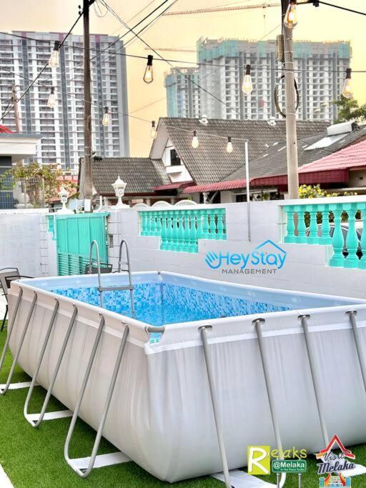 Tengkera 19PaxSwimmingPoolTownArea8MinsToJonker photo 1