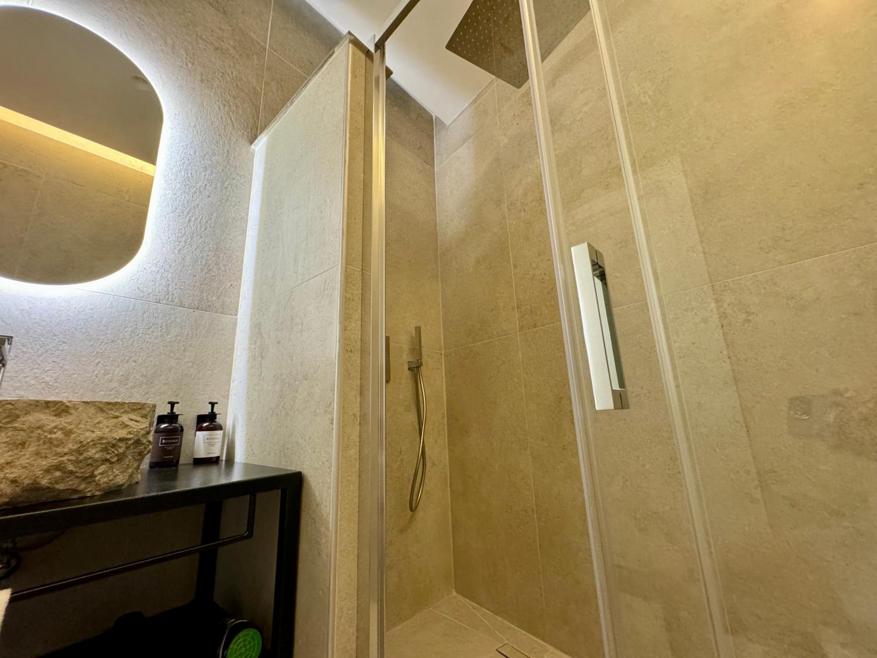 Anno13Suites