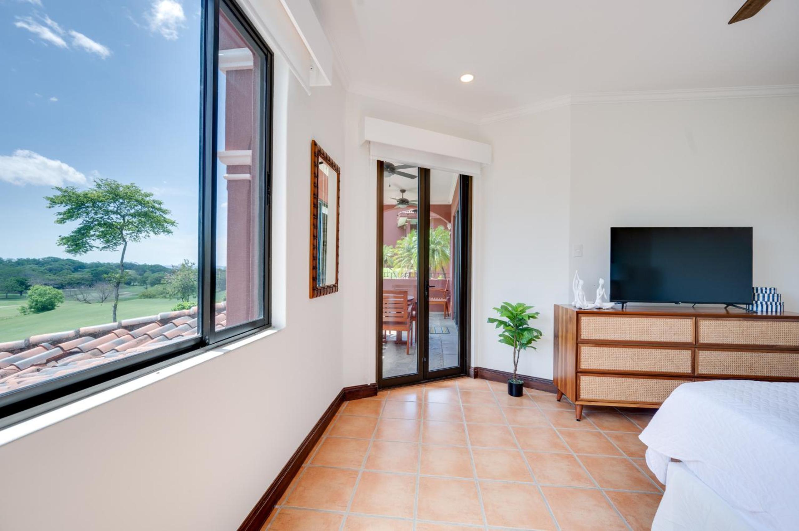 Boungainvillea 9203 Luxury Apartment - Reserva Conchal