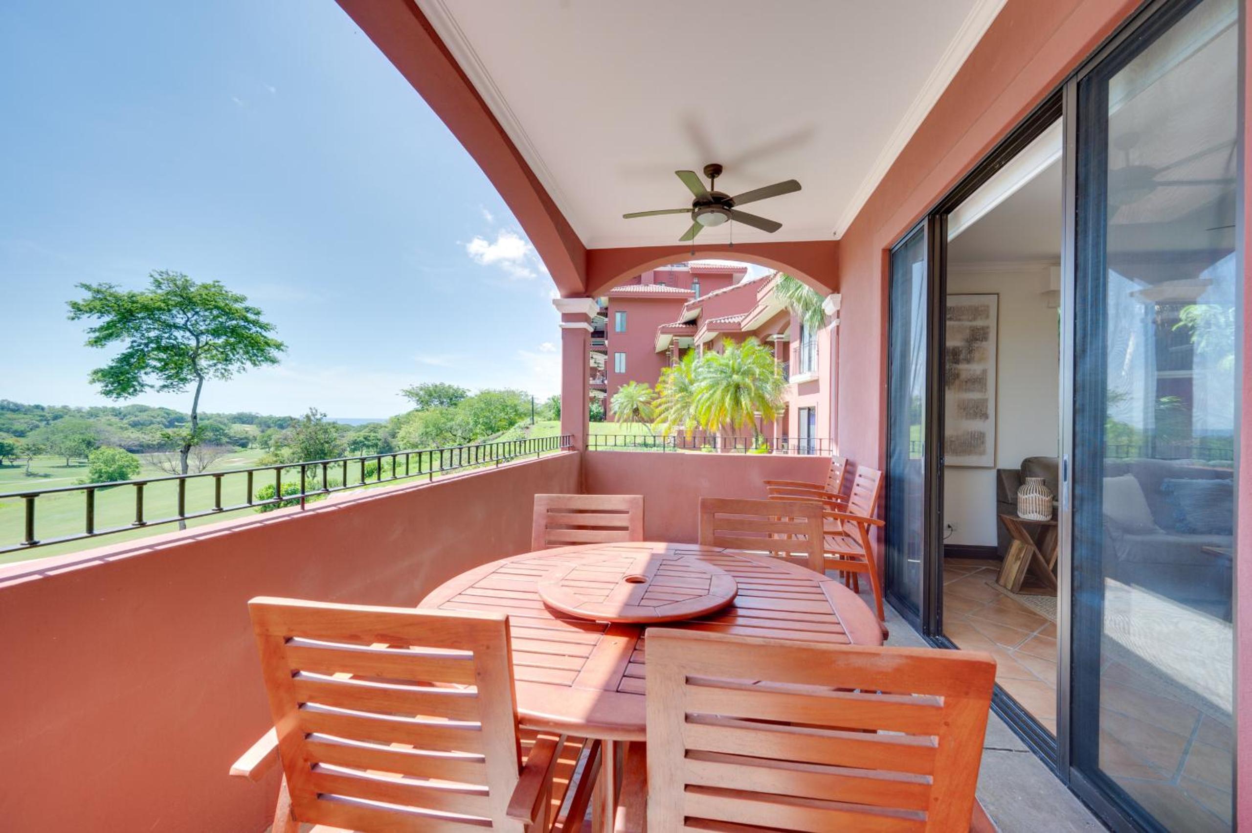 Boungainvillea 9203 Luxury Apartment - Reserva Conchal