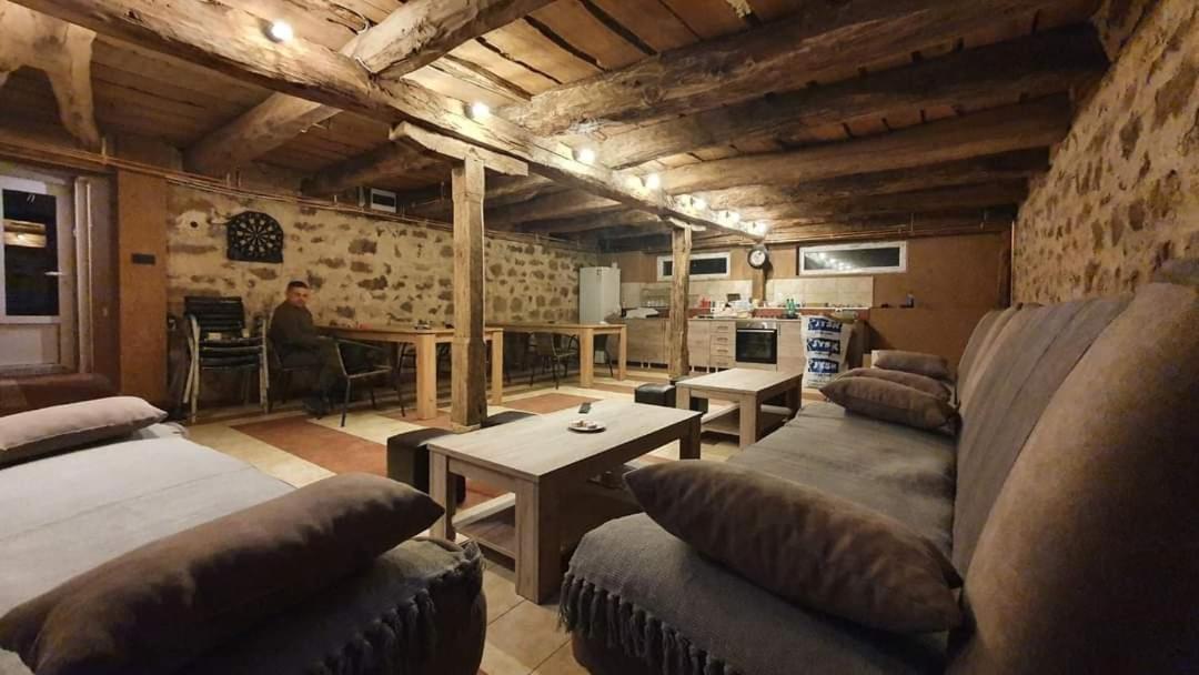 Čakmara Montoja