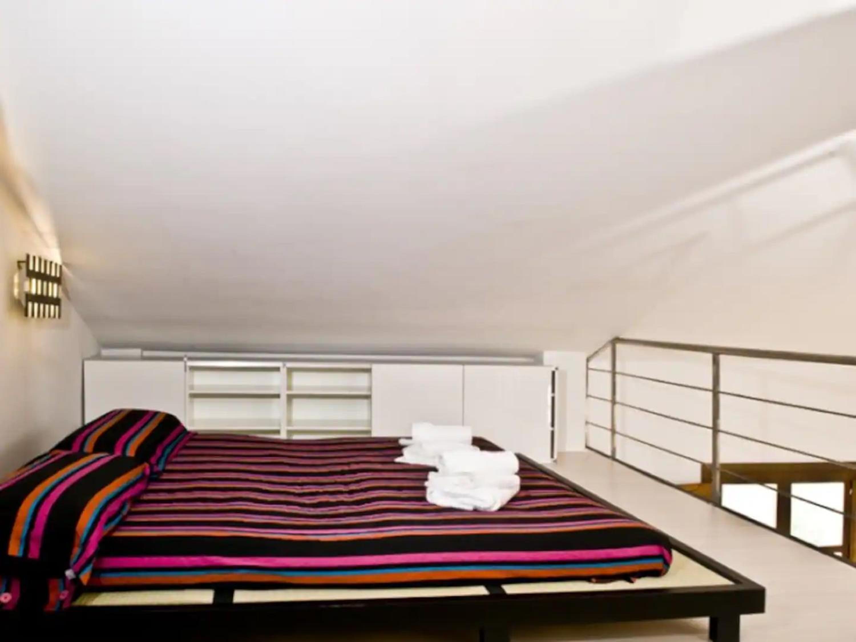 Holiday Granada Modernise