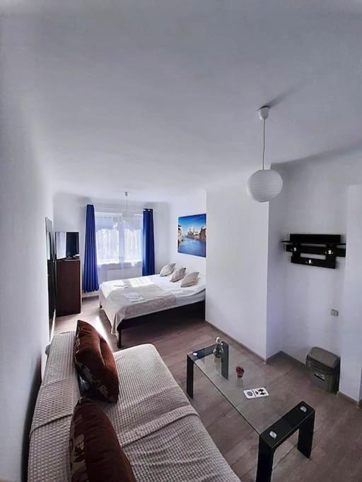 Suburban Guest House