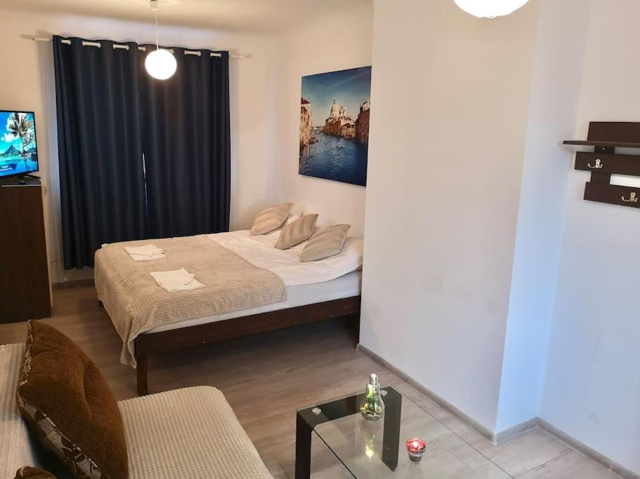 Suburban Guest House