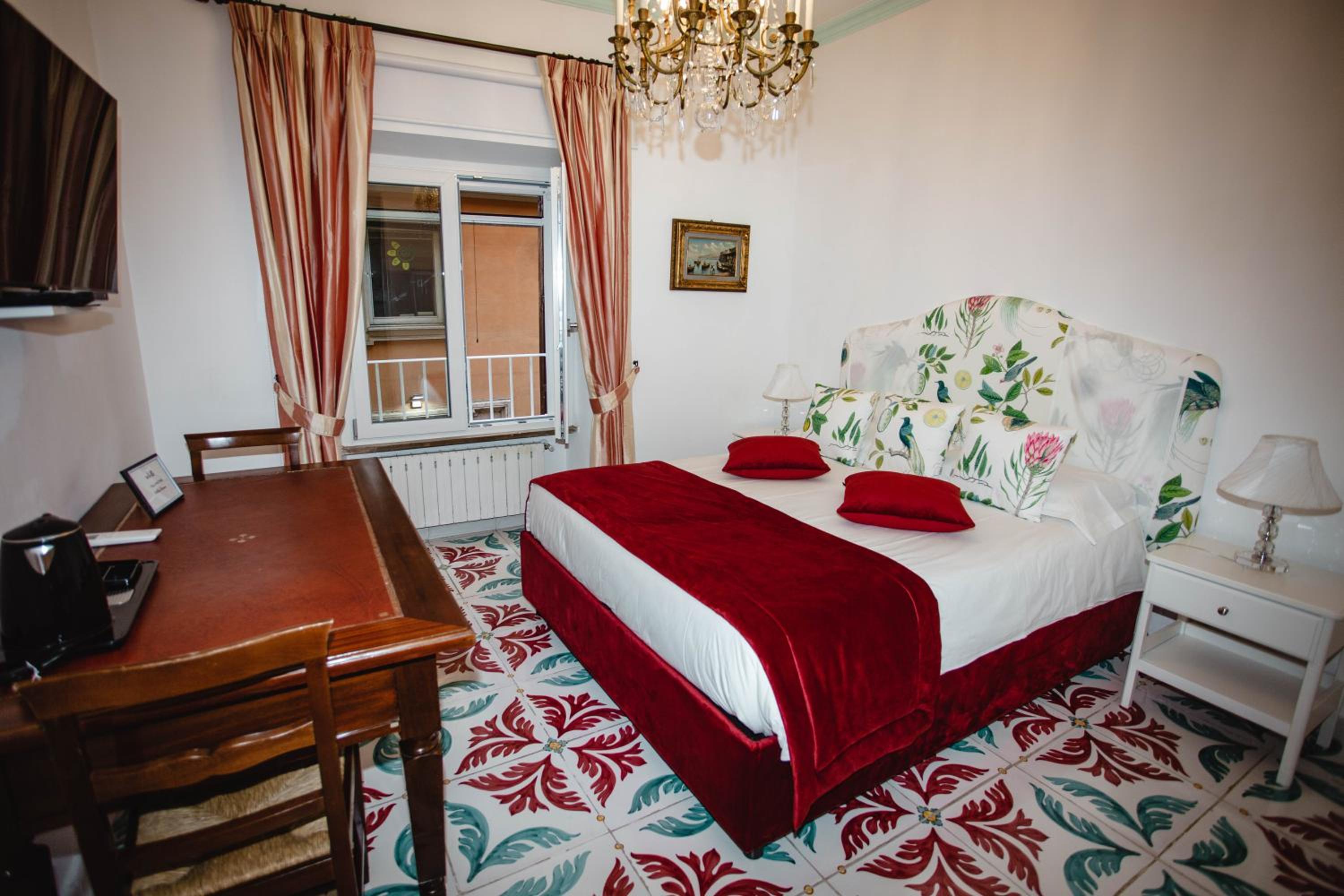 Delfini Trevi House