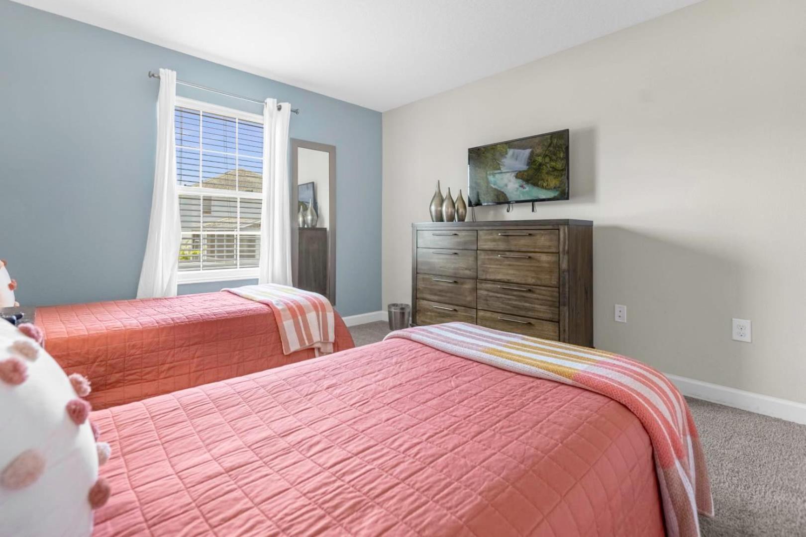 Luxury Getaway near Disney 4BR & Private Pool