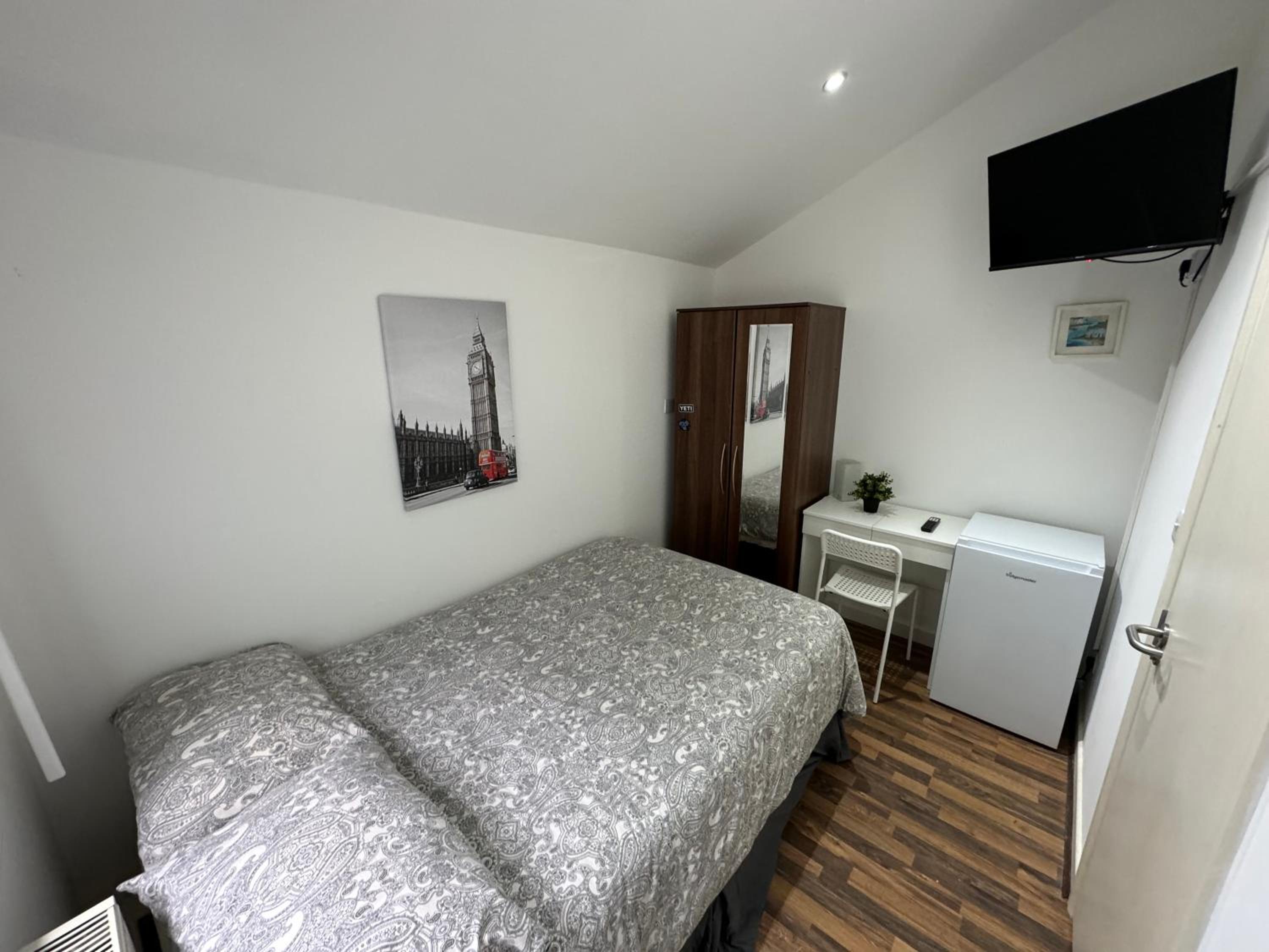 365 London Hostel