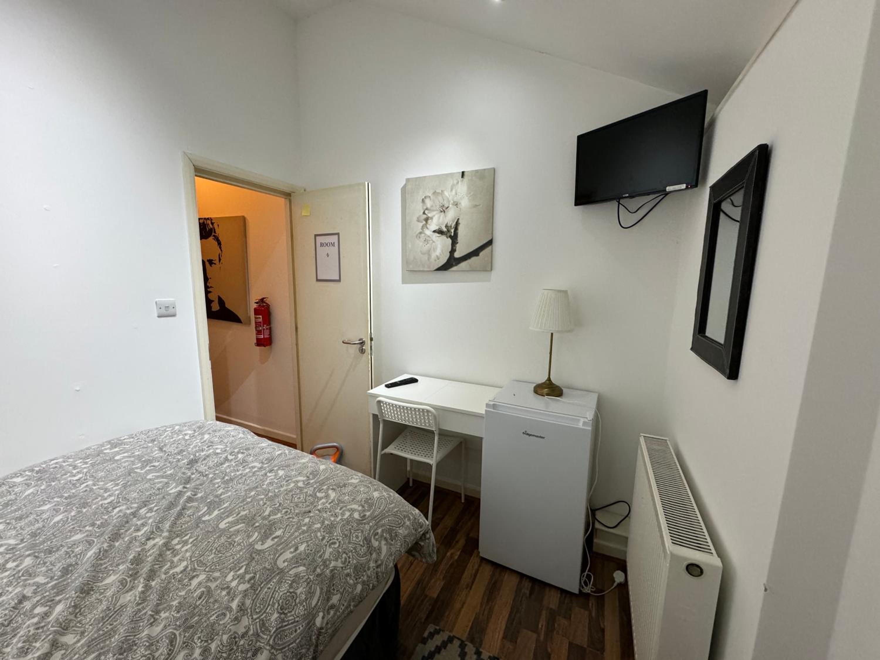 365 London Hostel