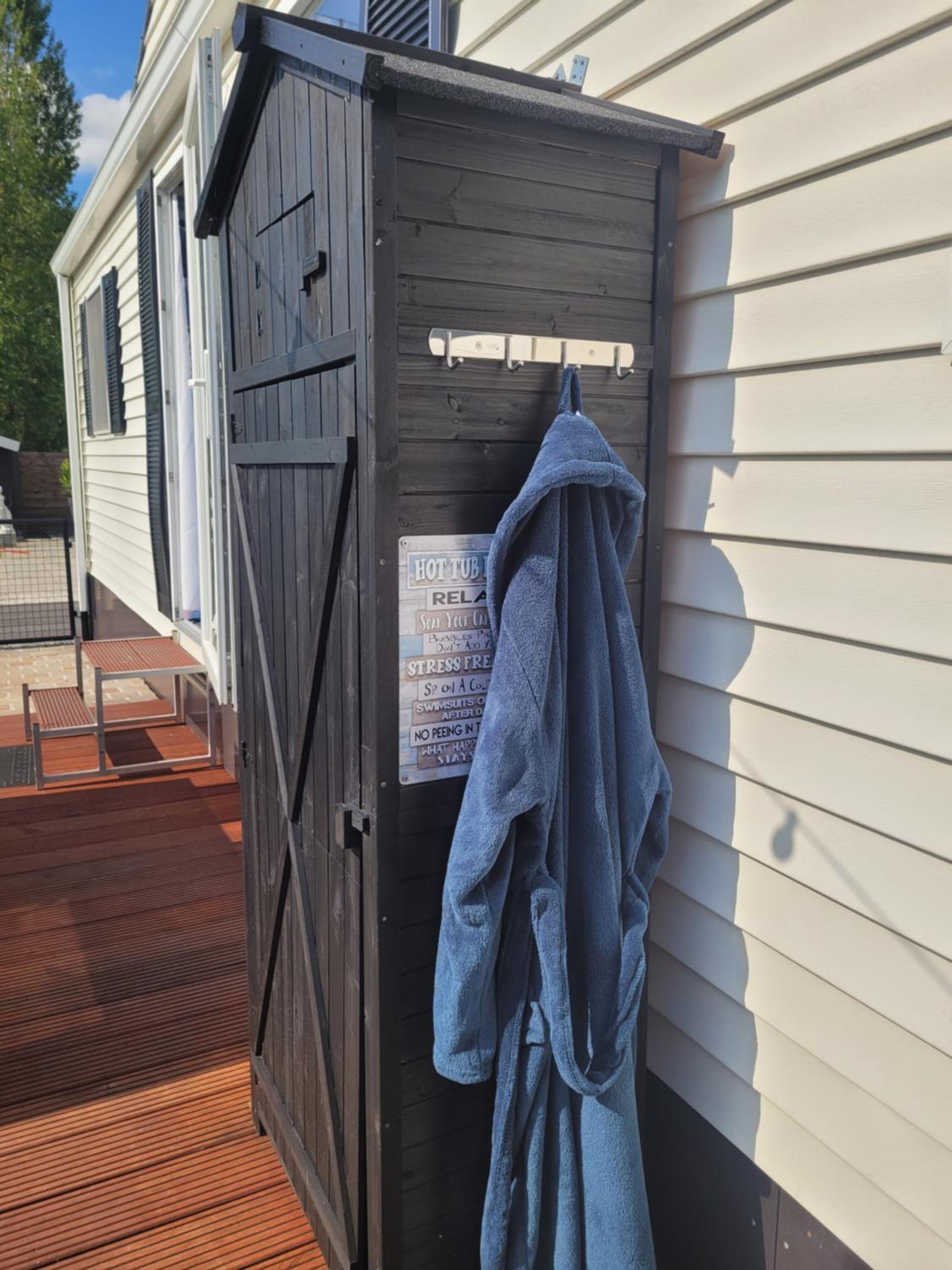 Chalet Sea-renity Lakeside met jacuzzi