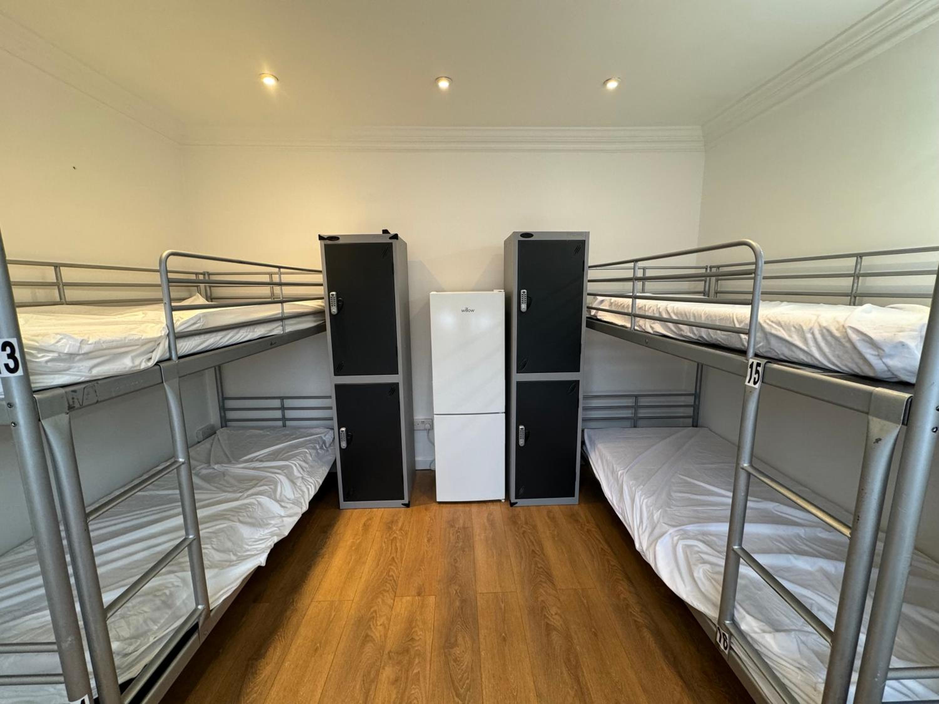 365 London Hostel