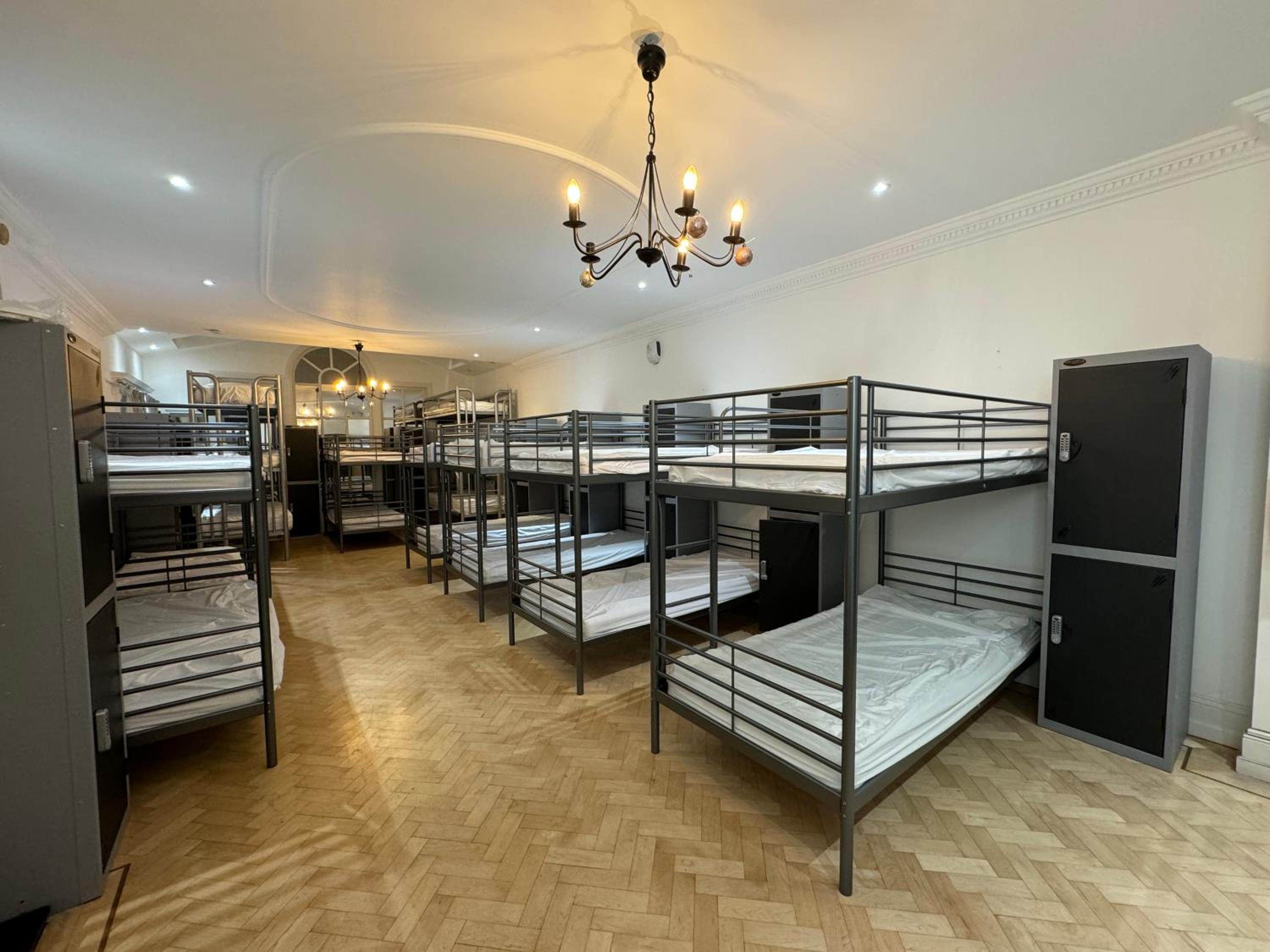 365 London Hostel