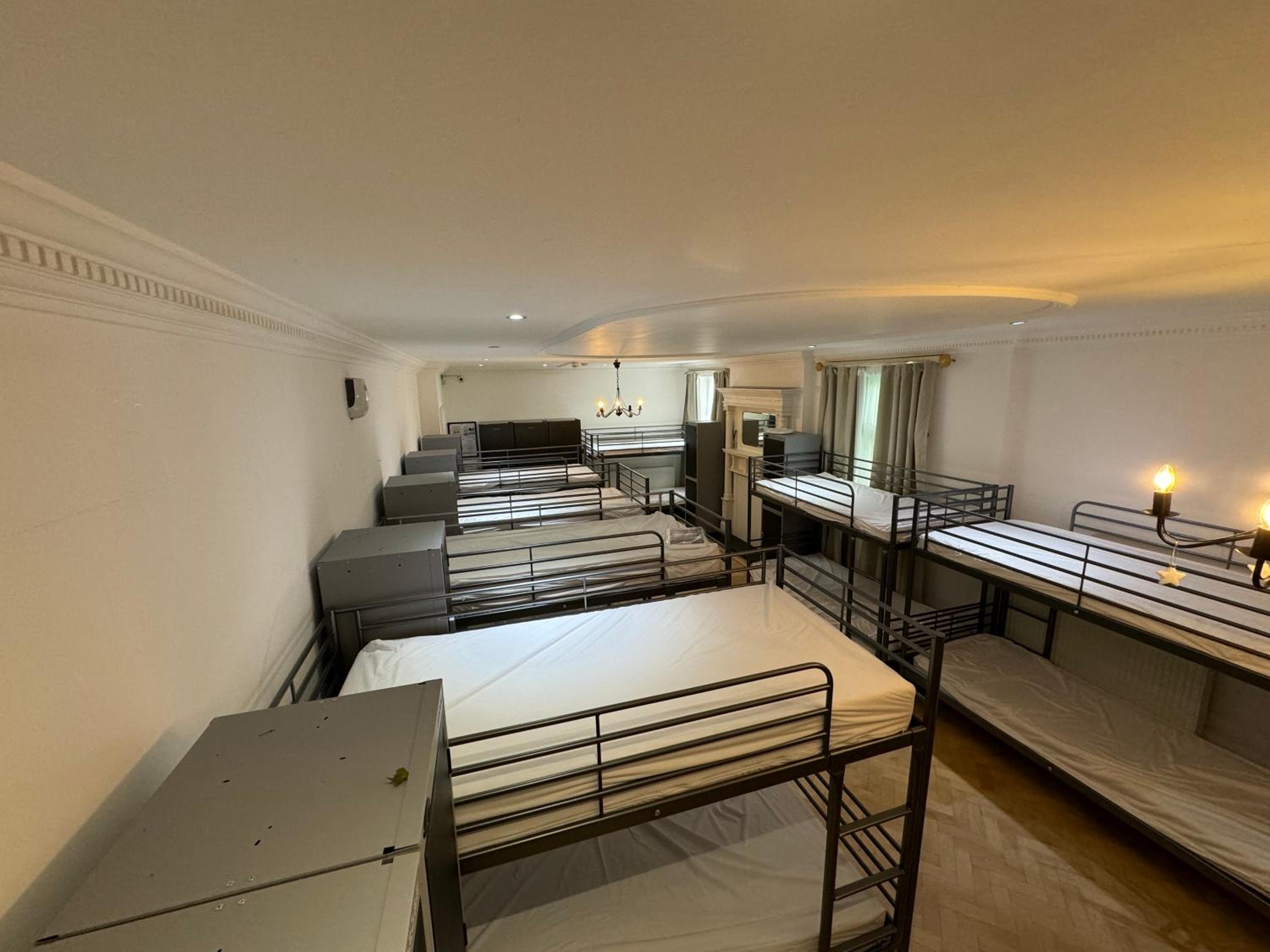 365 London Hostel