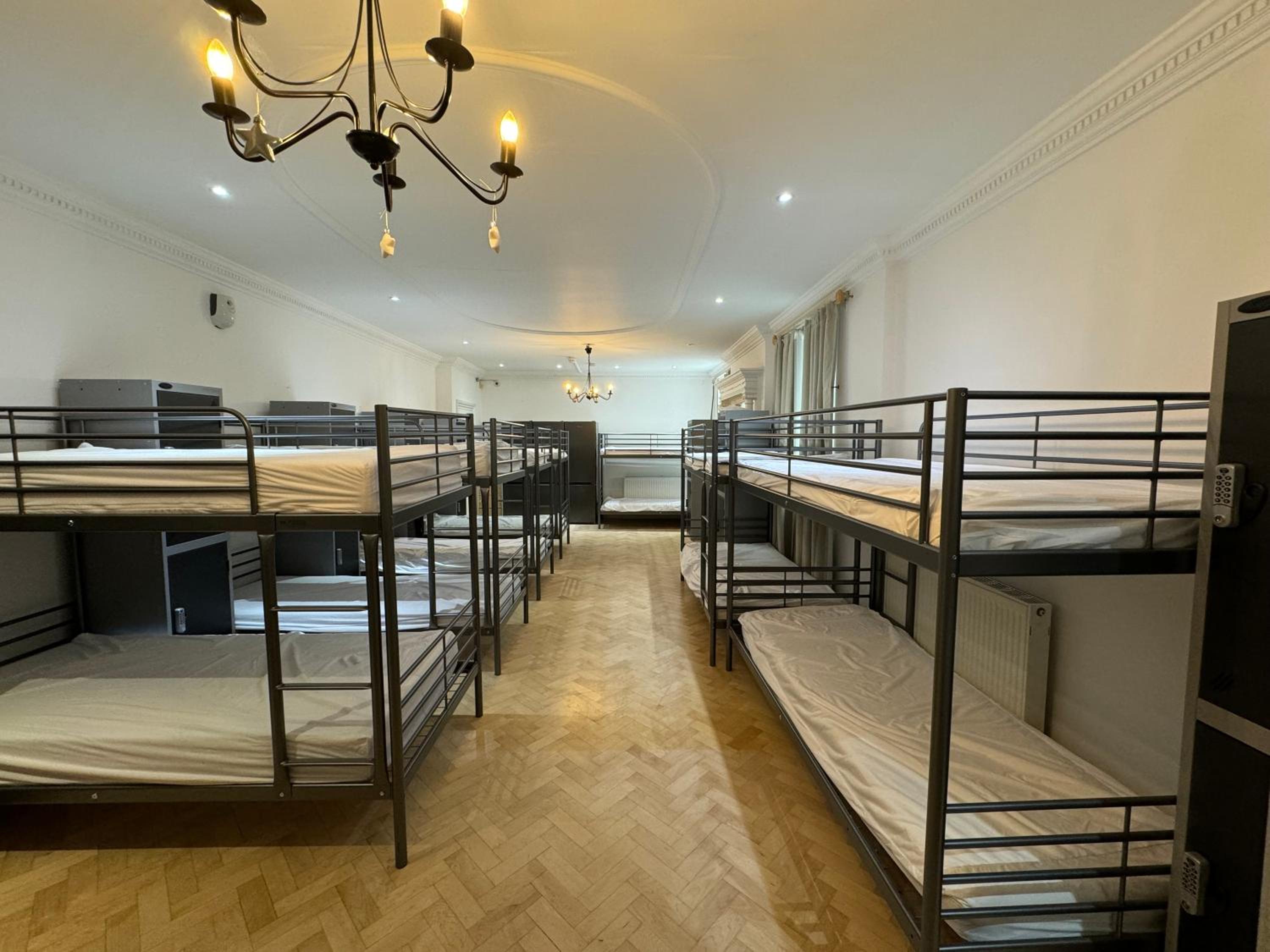 365 London Hostel
