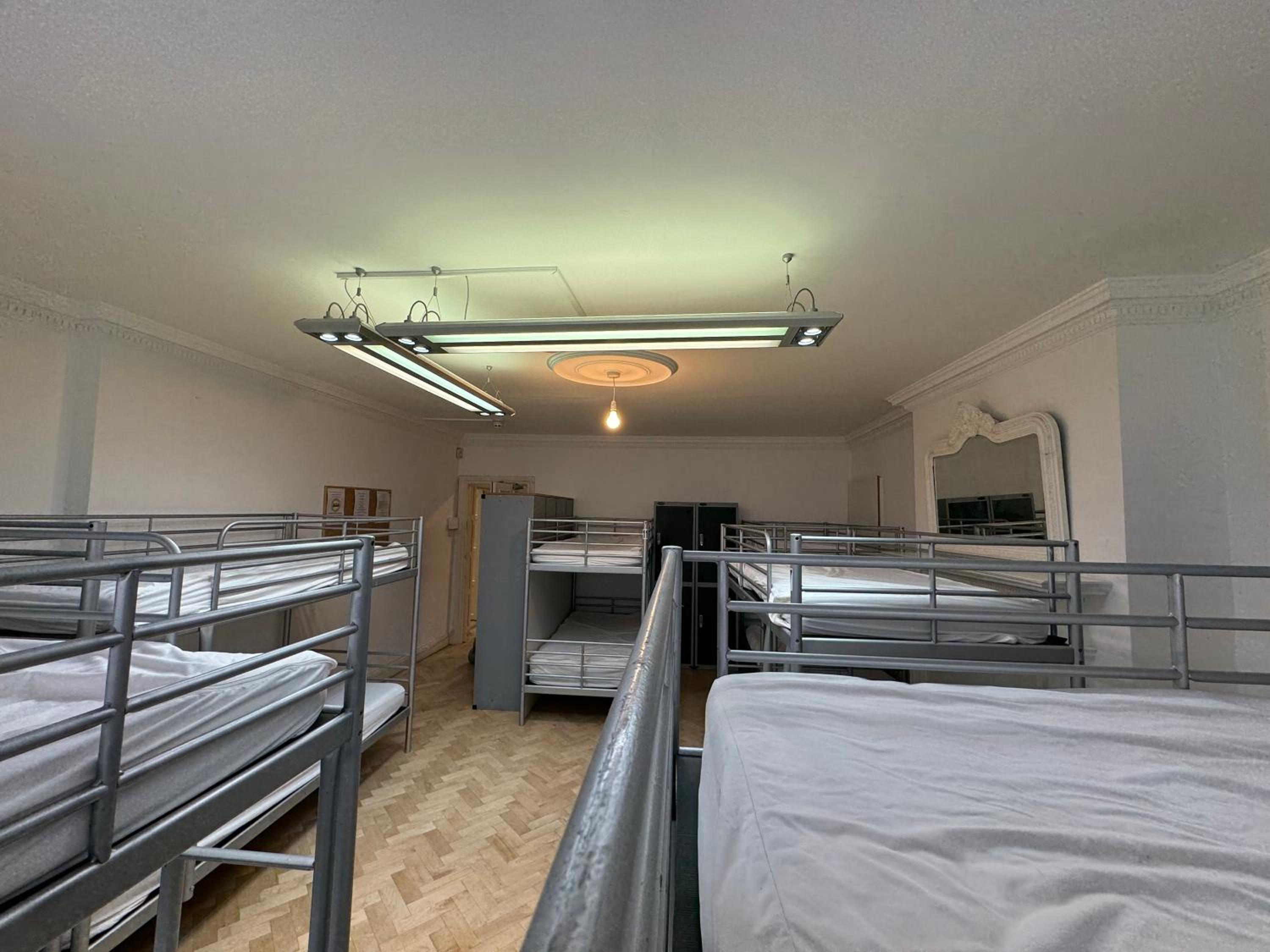 365 London Hostel