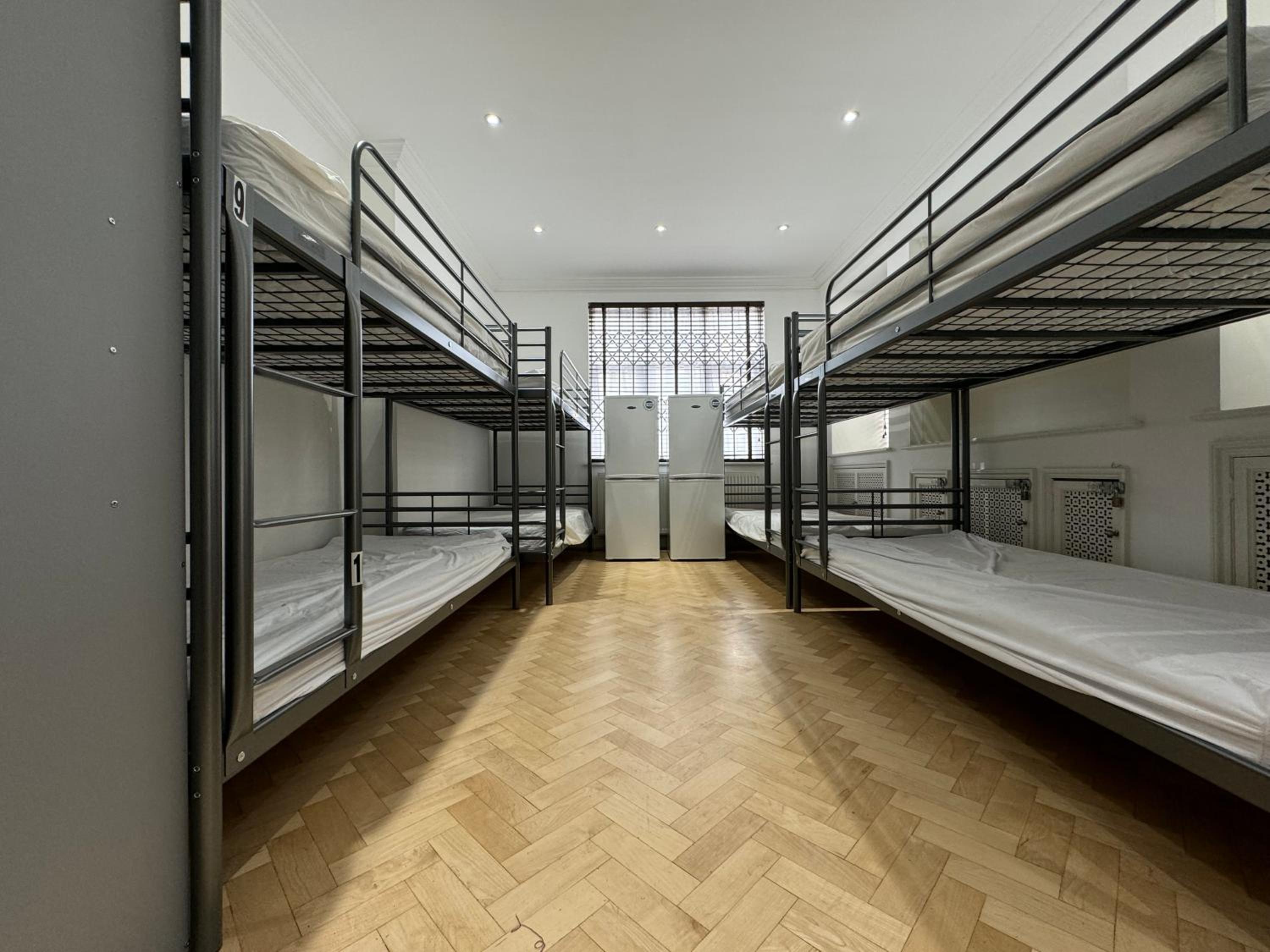 365 London Hostel