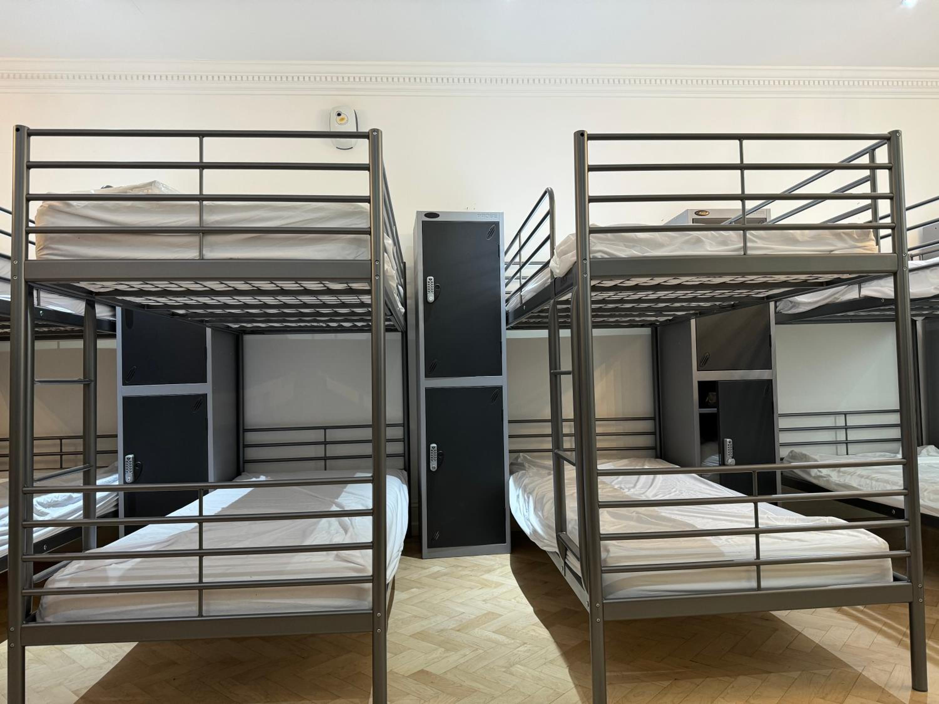 365 London Hostel