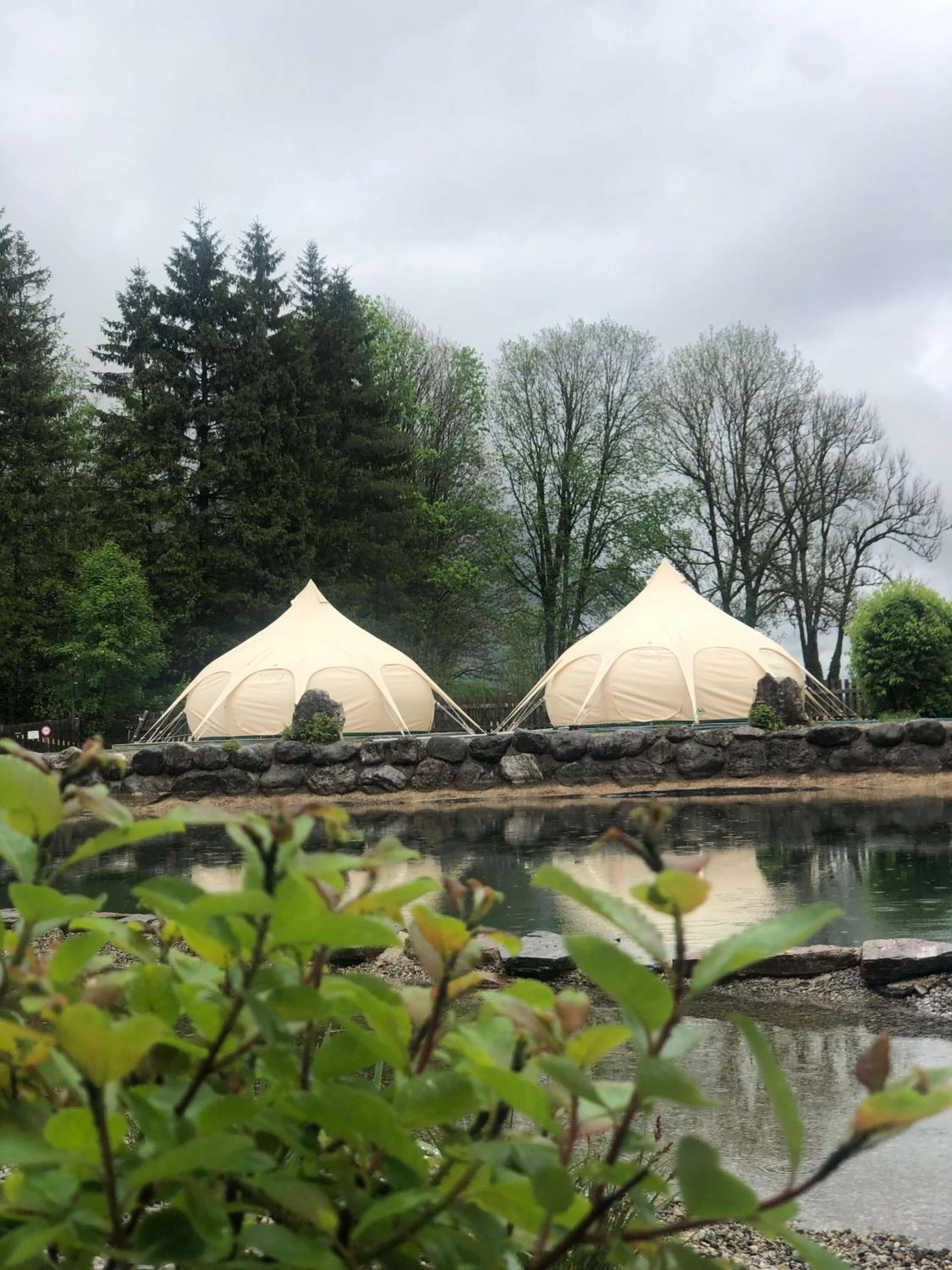 Camping & Ferienunterkünfte Steinplatte