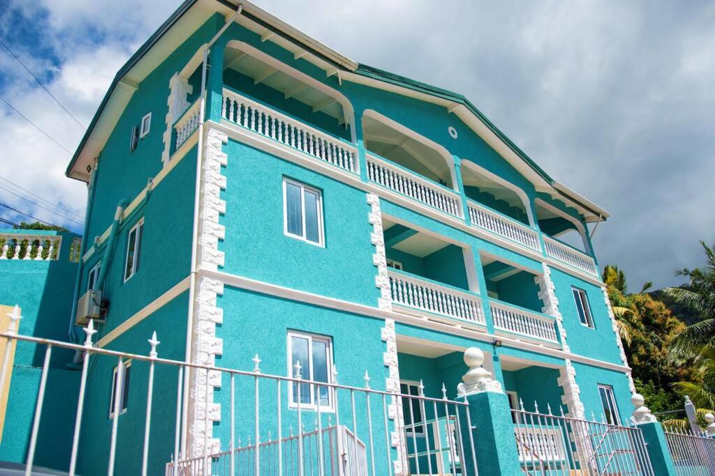 Sapphire Villa 2 - Pitons & Ocean Views view 3