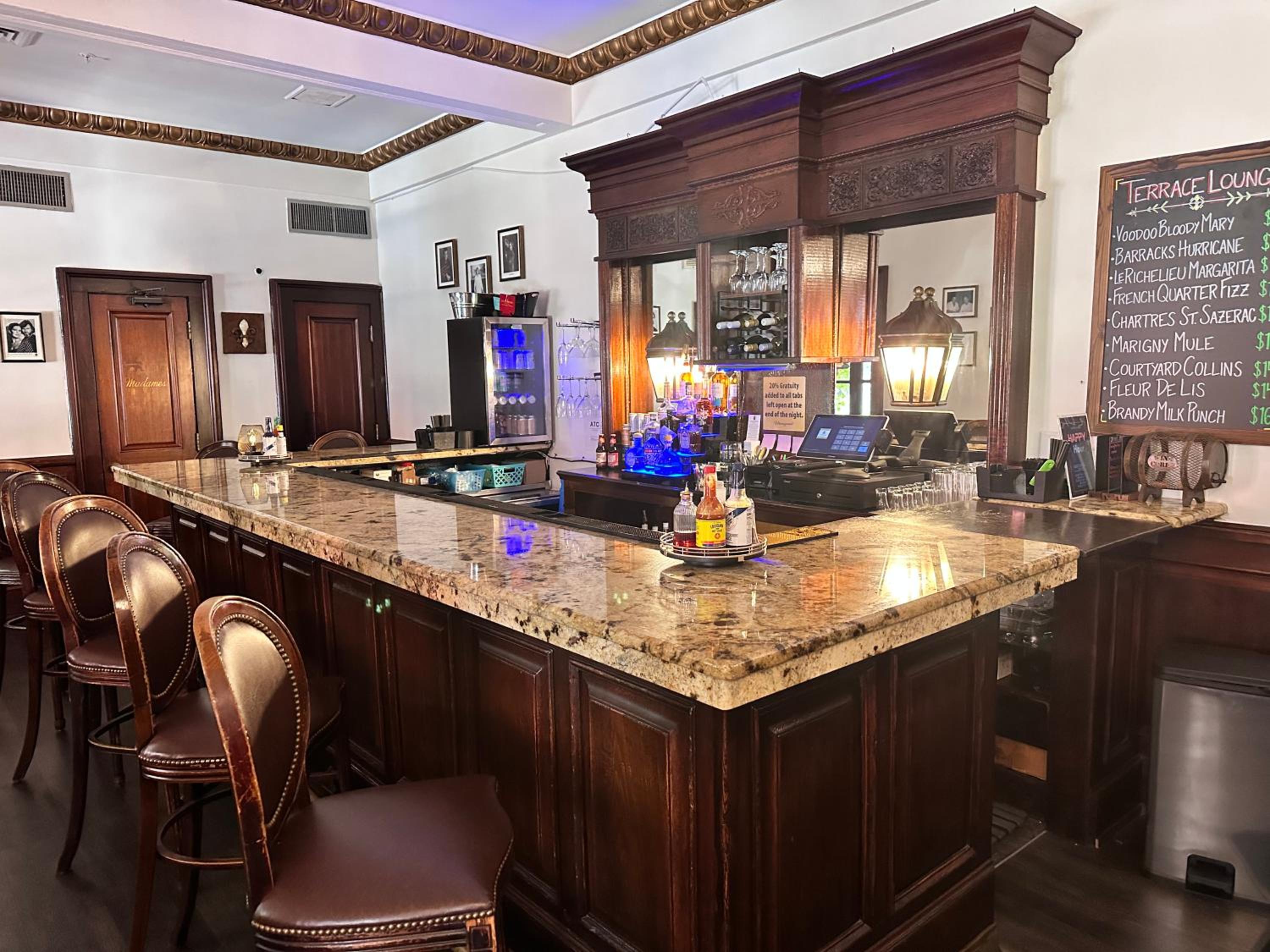 New Orleans Vacations - Le Richelieu Hotel in the French Quarter - Property Image 22