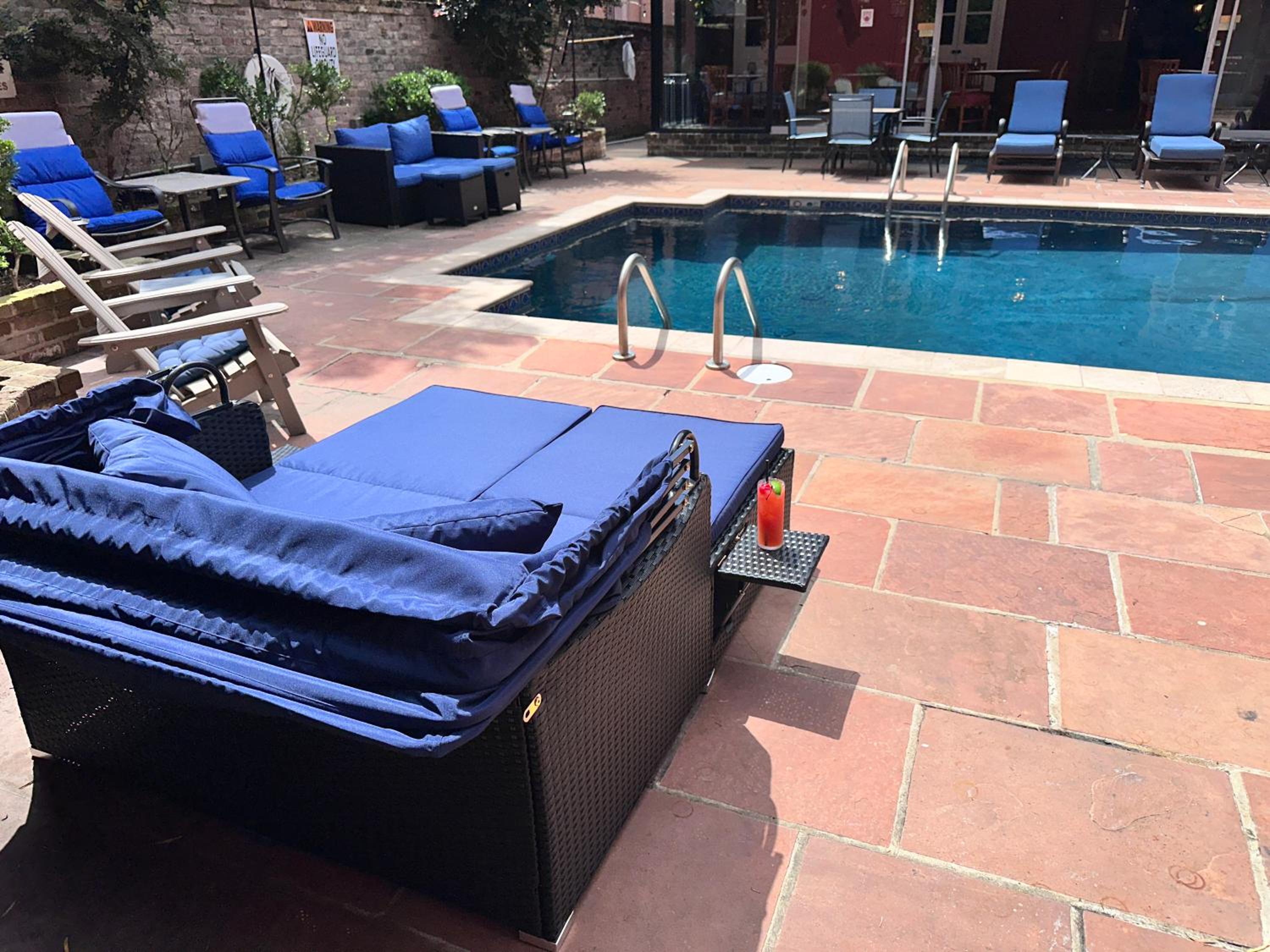 New Orleans Vacations - Le Richelieu Hotel in the French Quarter - Property Image 17