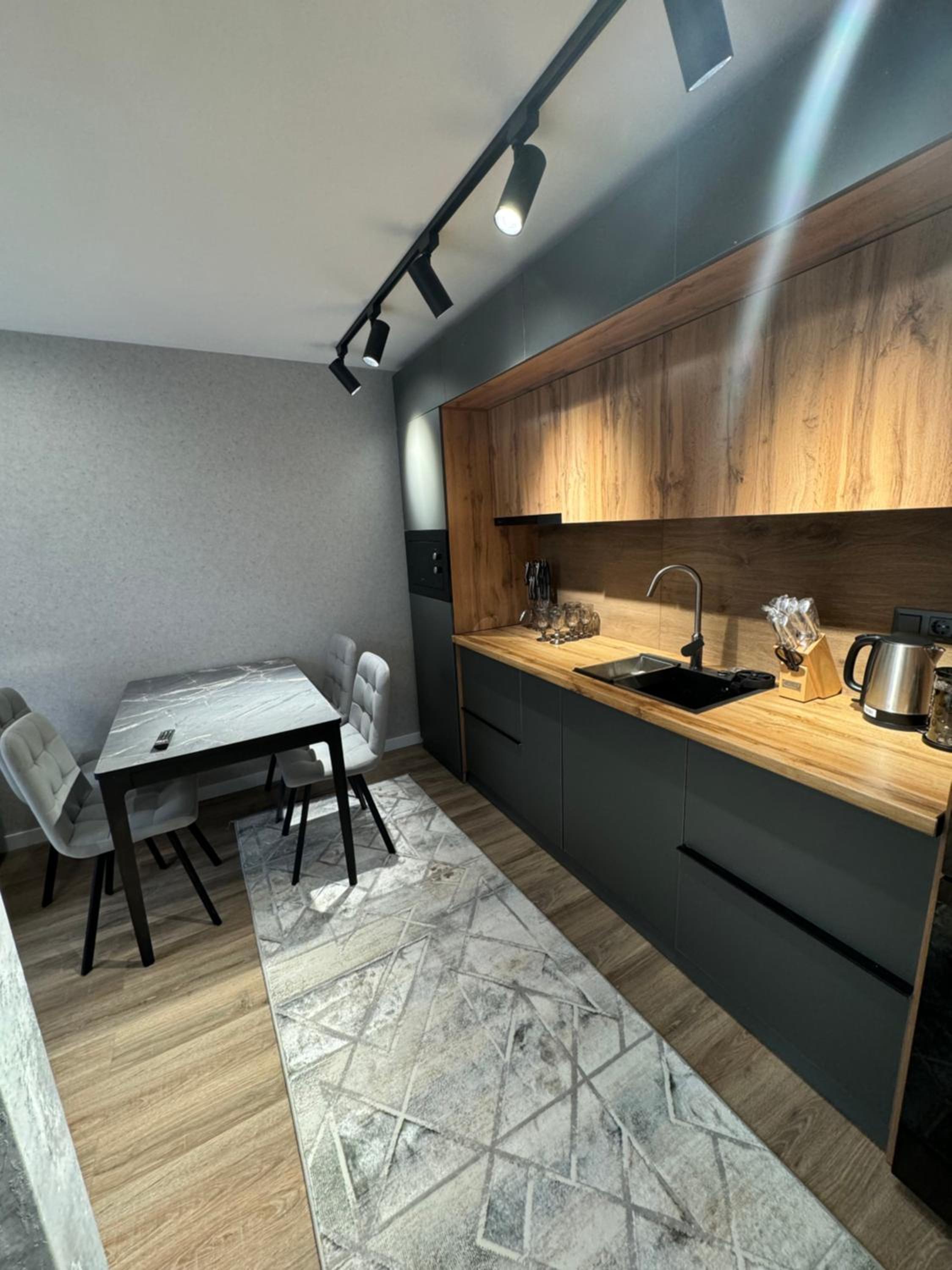 RK Apartments Asia Palace