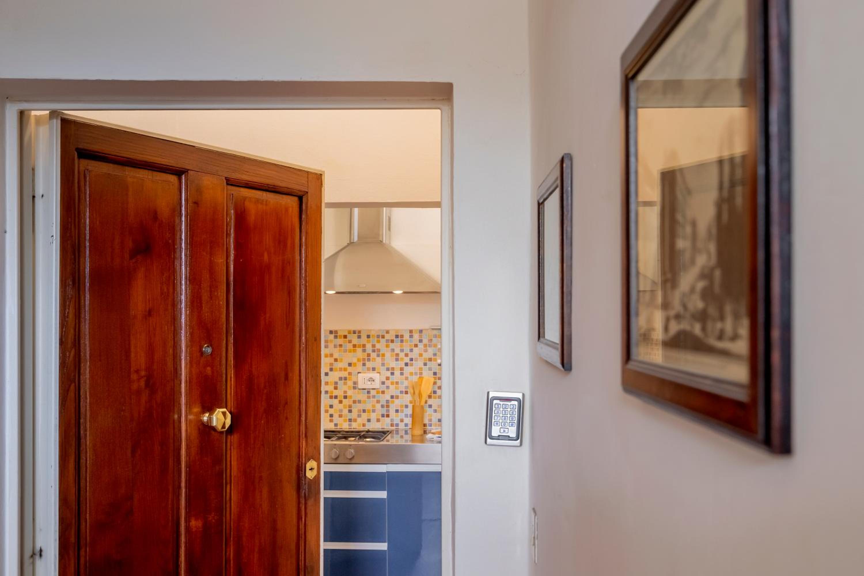 LUNGARNO FLORENCE APARTMENT