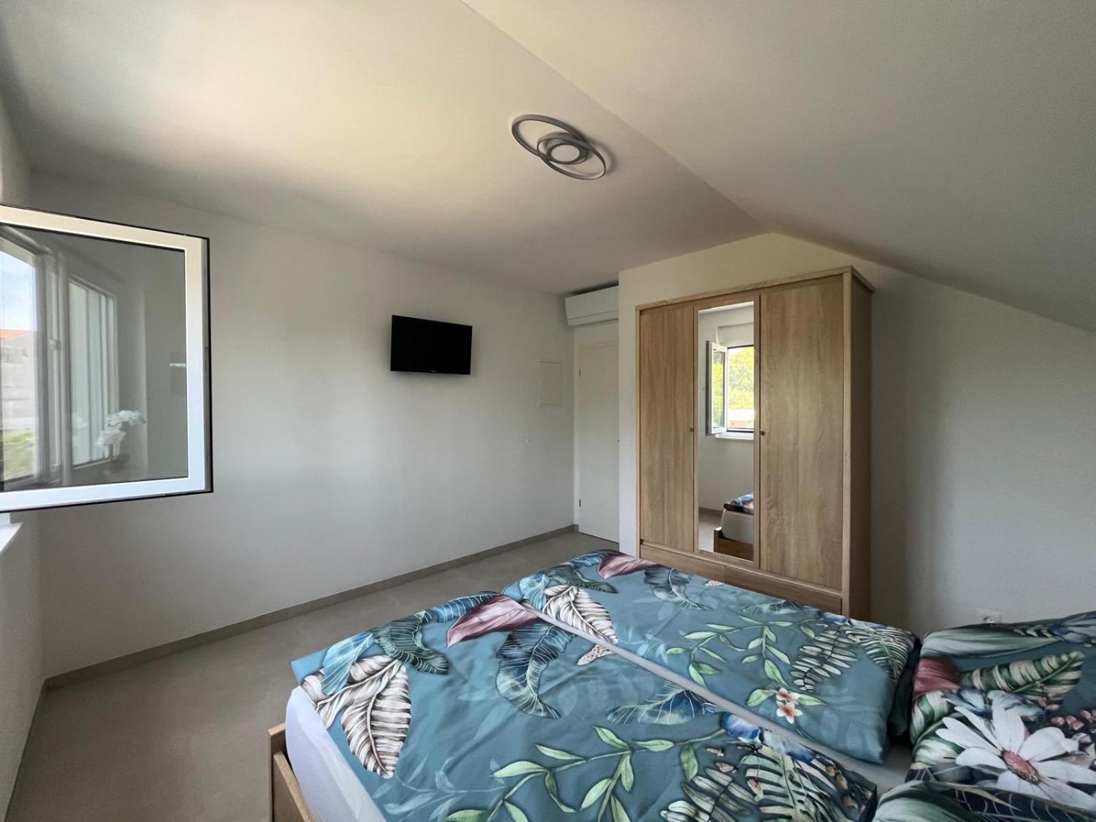 Apartments Julia Trogir