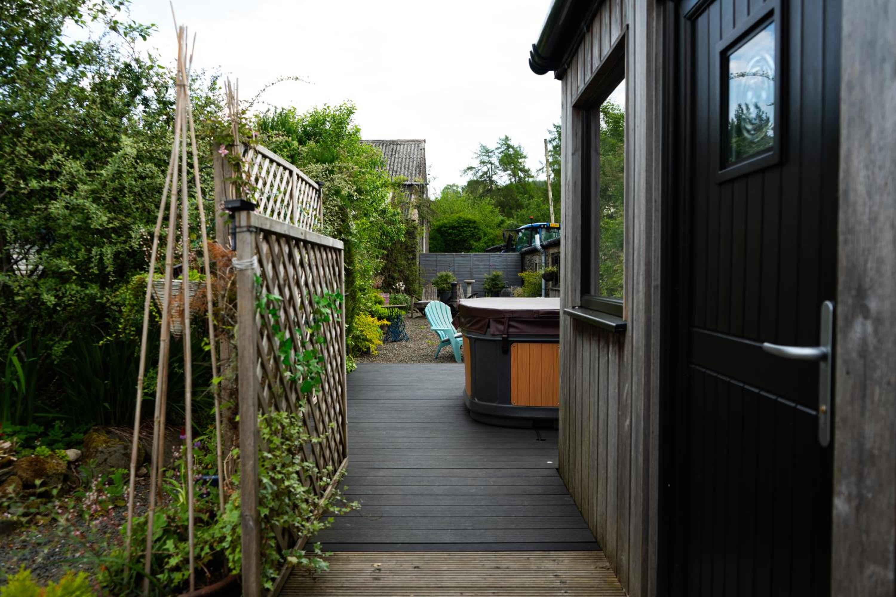Photo 10