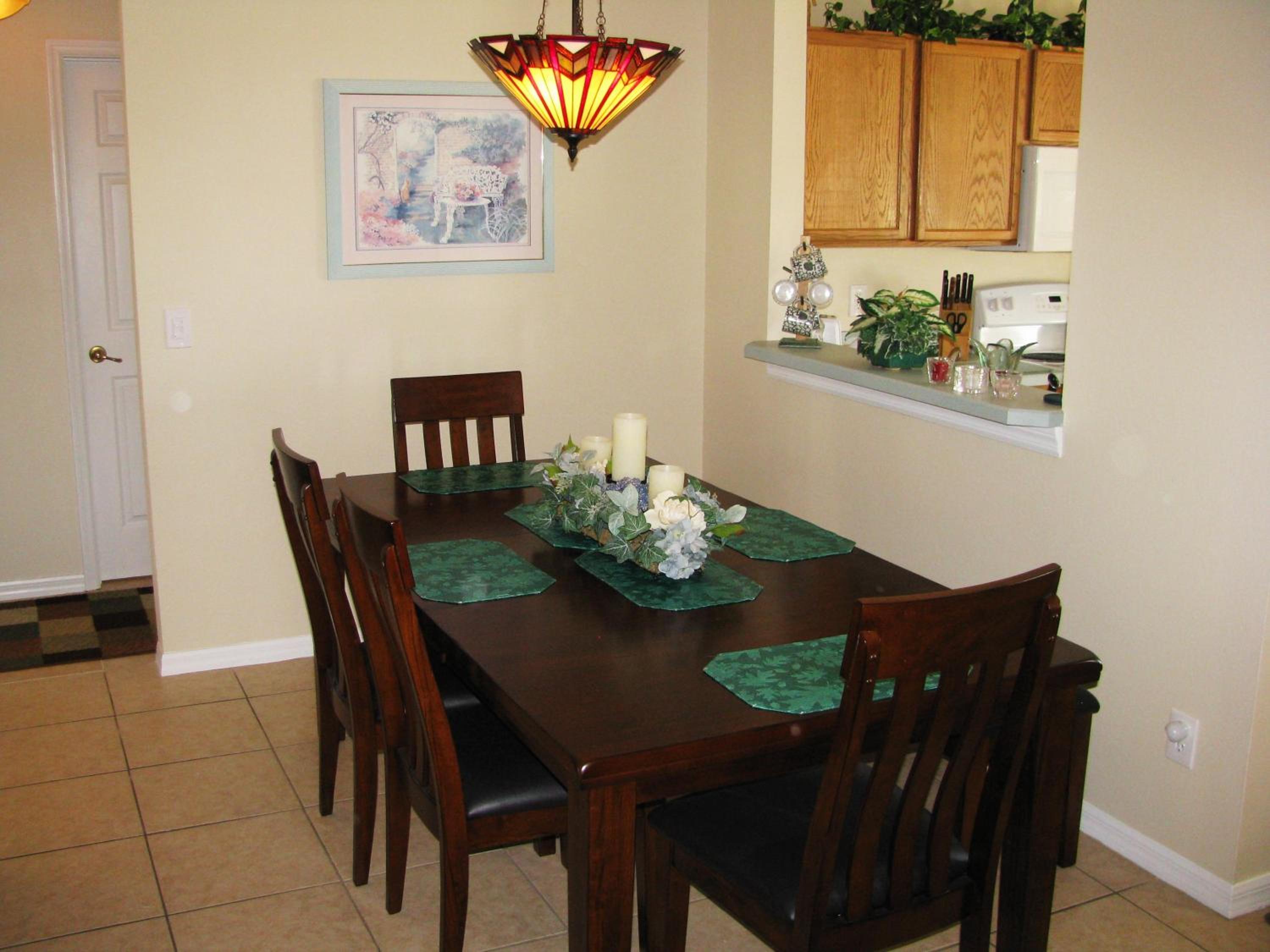 Close To DISNEY and UNIVERSAL - Private Vacation Home - Private Pool - Free BBQ - FAMILY FUN !!!