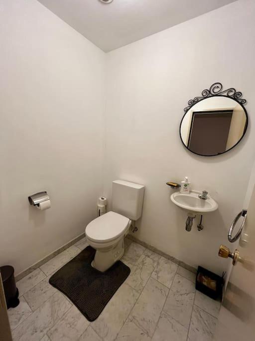 Big apartment with Parking in Antwerp