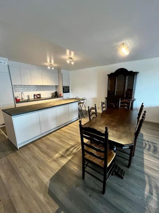 Big apartment with Parking in Antwerp