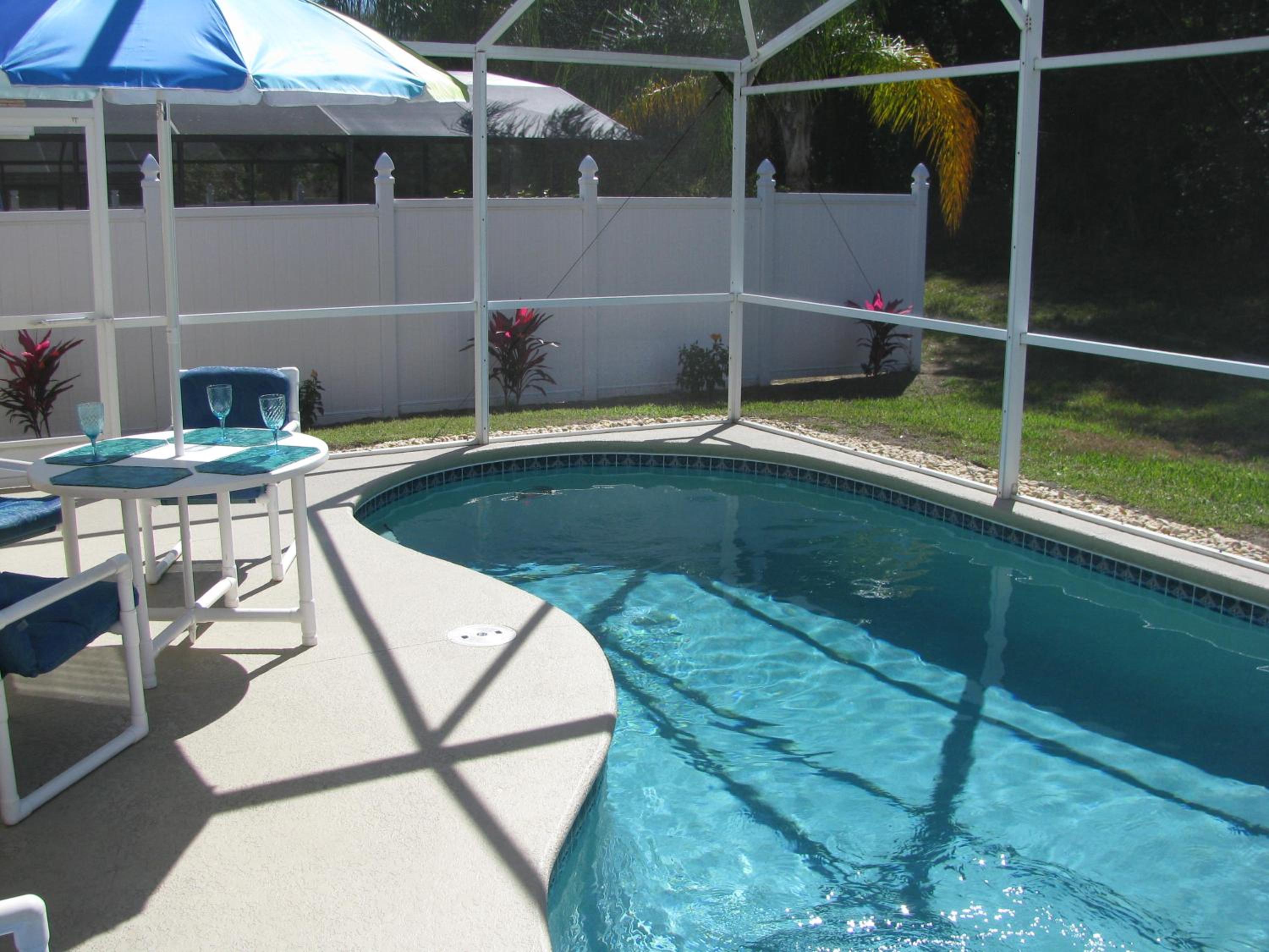 Close To DISNEY and UNIVERSAL - Private Vacation Home - Private Pool - Free BBQ - FAMILY FUN !!!