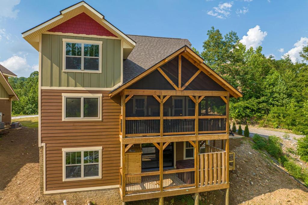 Brandon`s Mountain Retreat by Eden Crest