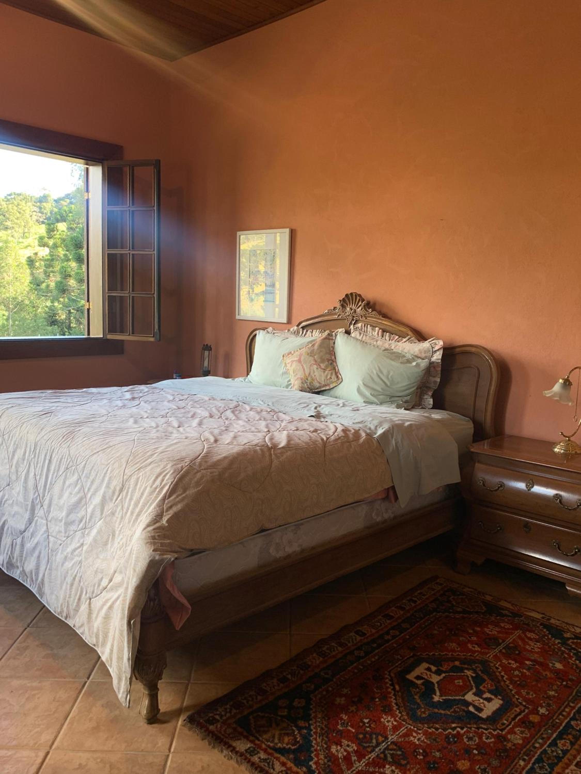 Fazenda super agradável com Natureza - A Casa Que Canta e Encanta
