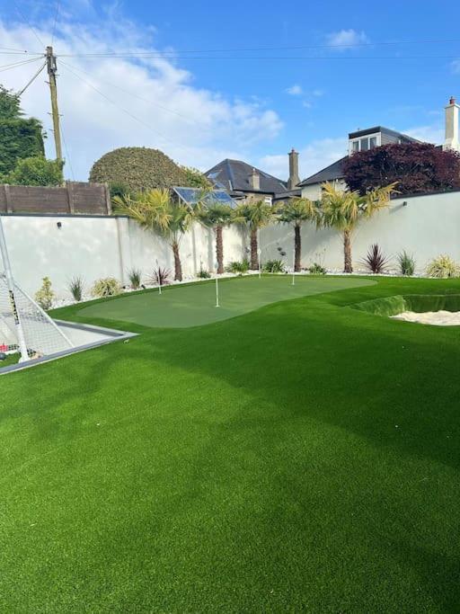 Beautiful family home with golf view 3