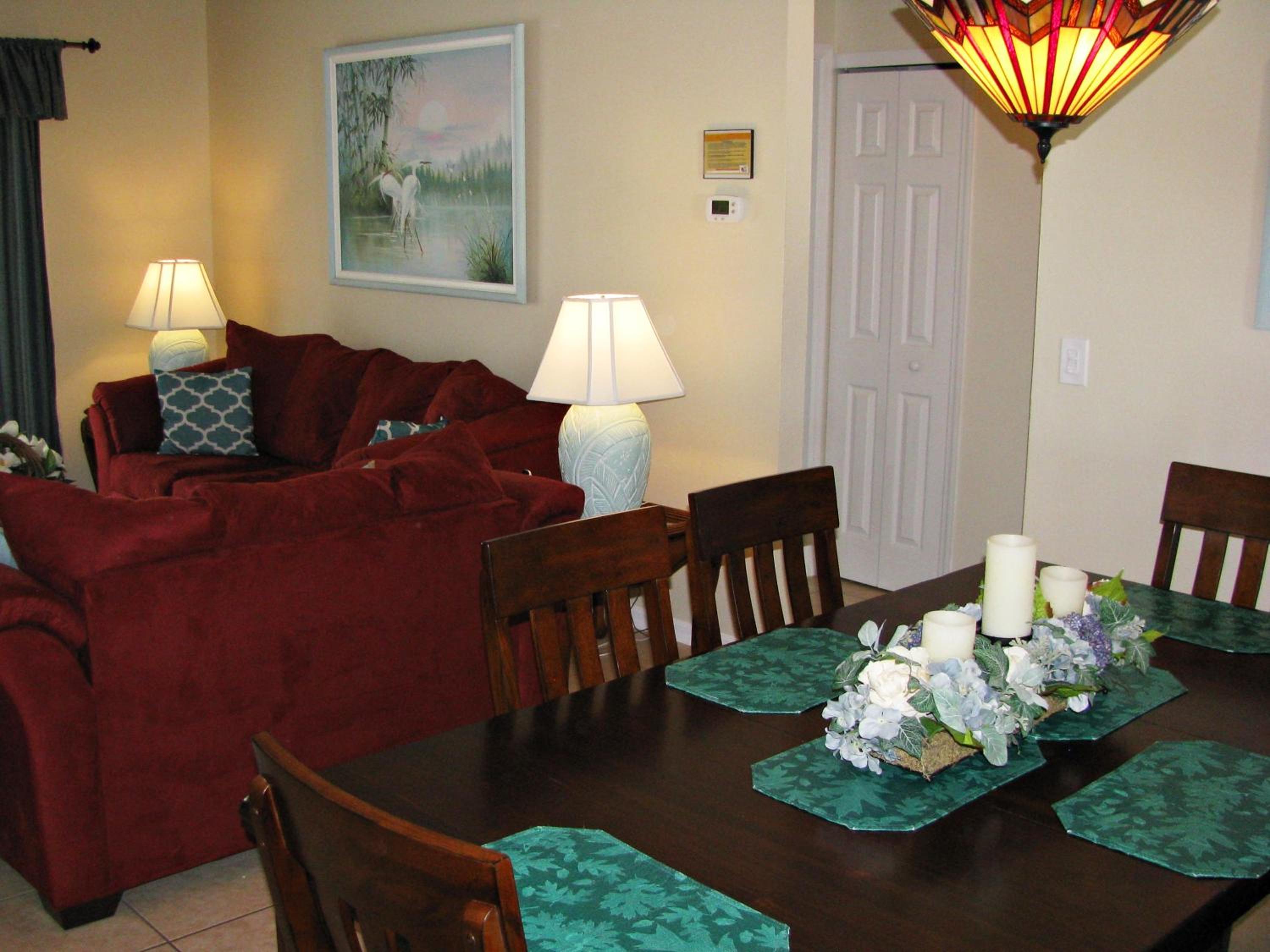 Close To DISNEY and UNIVERSAL - Private Vacation Home - Private Pool - Free BBQ - FAMILY FUN !!!