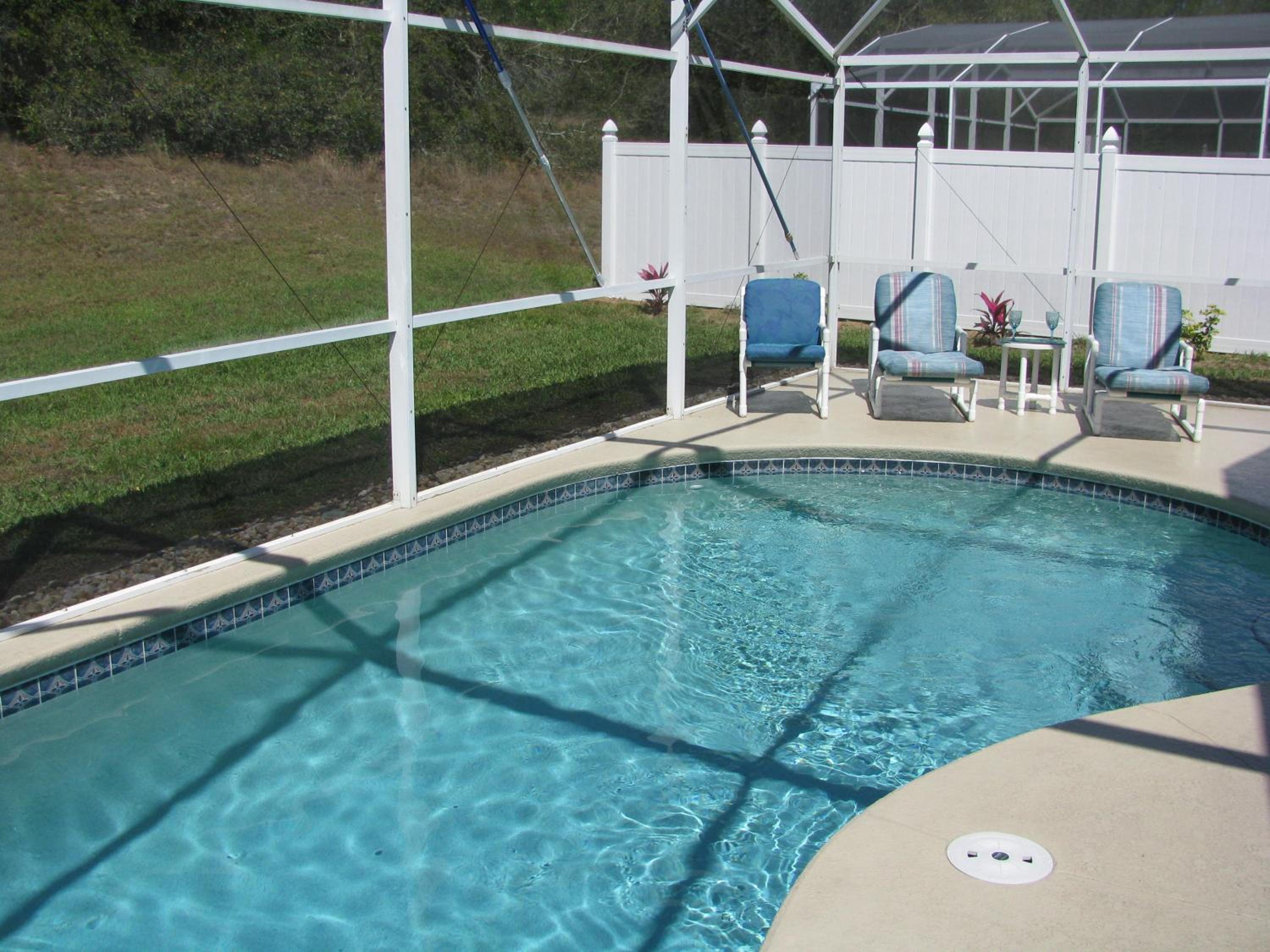 Close To DISNEY and UNIVERSAL - Private Vacation Home - Private Pool - Free BBQ - FAMILY FUN !!!
