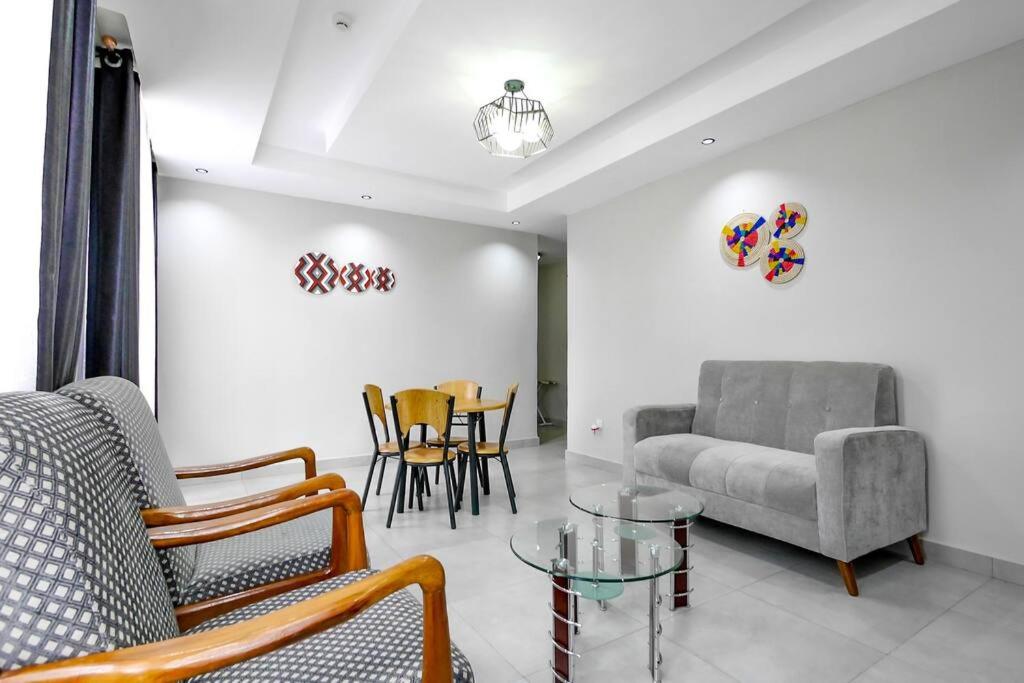 Cozy and Modern 2 Bedroom Apartment in Nyarutarama view 2