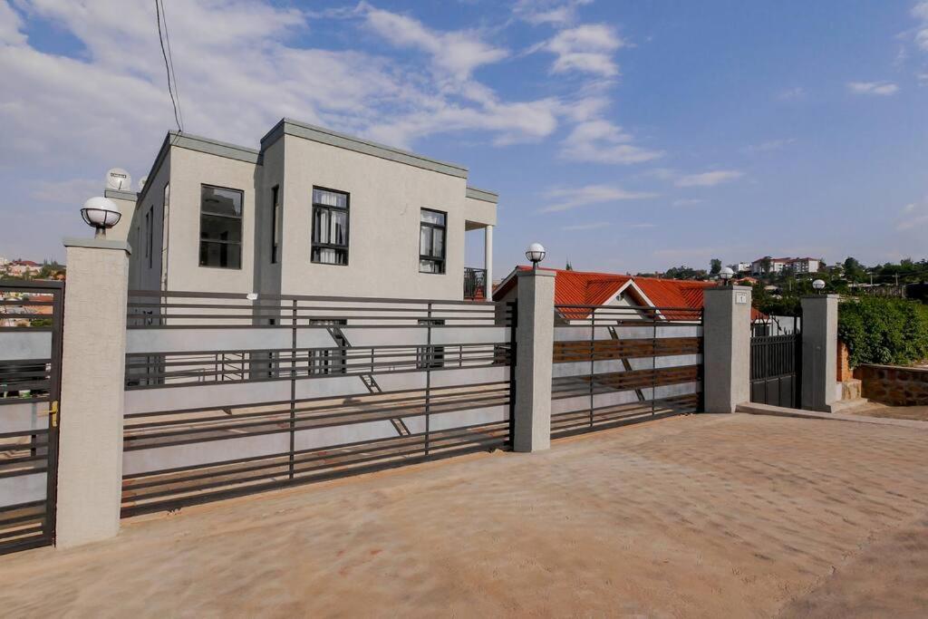 Cozy and Modern 2 Bedroom Apartment in Nyarutarama view 5