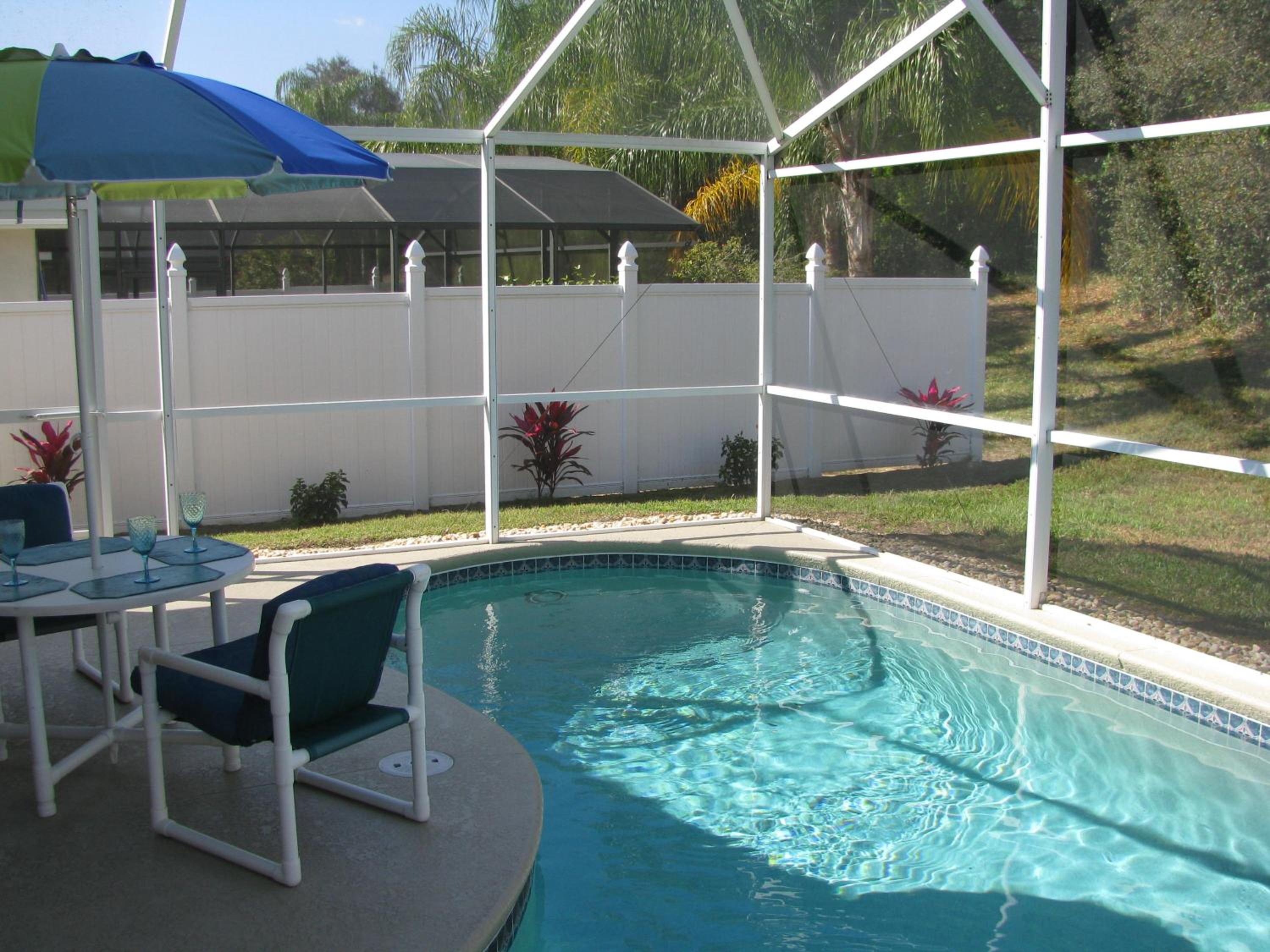 Close To DISNEY and UNIVERSAL - Private Vacation Home - Private Pool - Free BBQ - FAMILY FUN !!!
