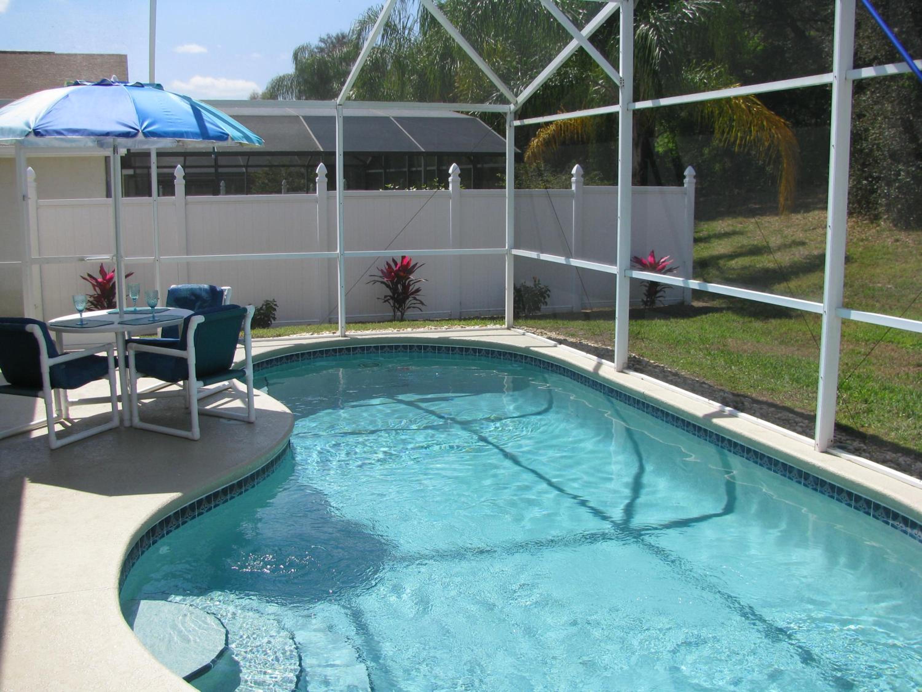 Close To DISNEY and UNIVERSAL - Private Vacation Home - Private Pool - Free BBQ - FAMILY FUN !!!