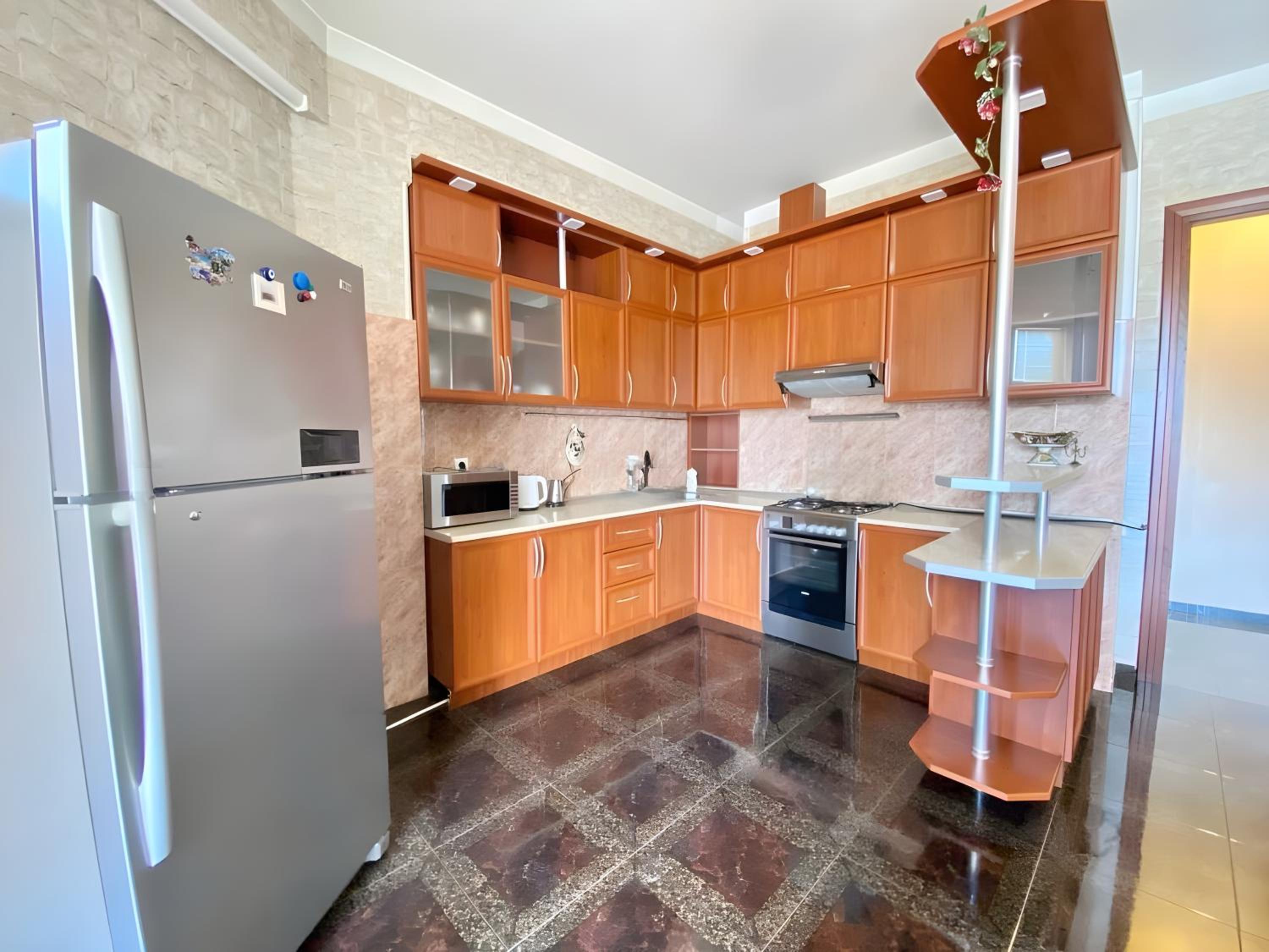 King-size Apartment in the Heart of Tbilisi view 4