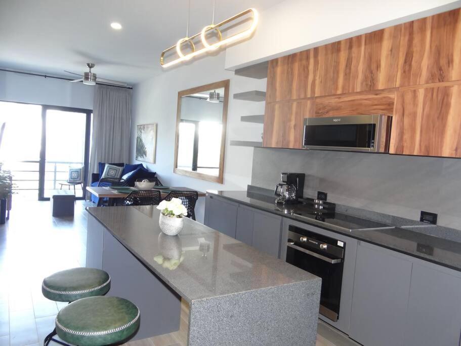 Hermoso condominio, cerca de la marina de Cabo! view 4